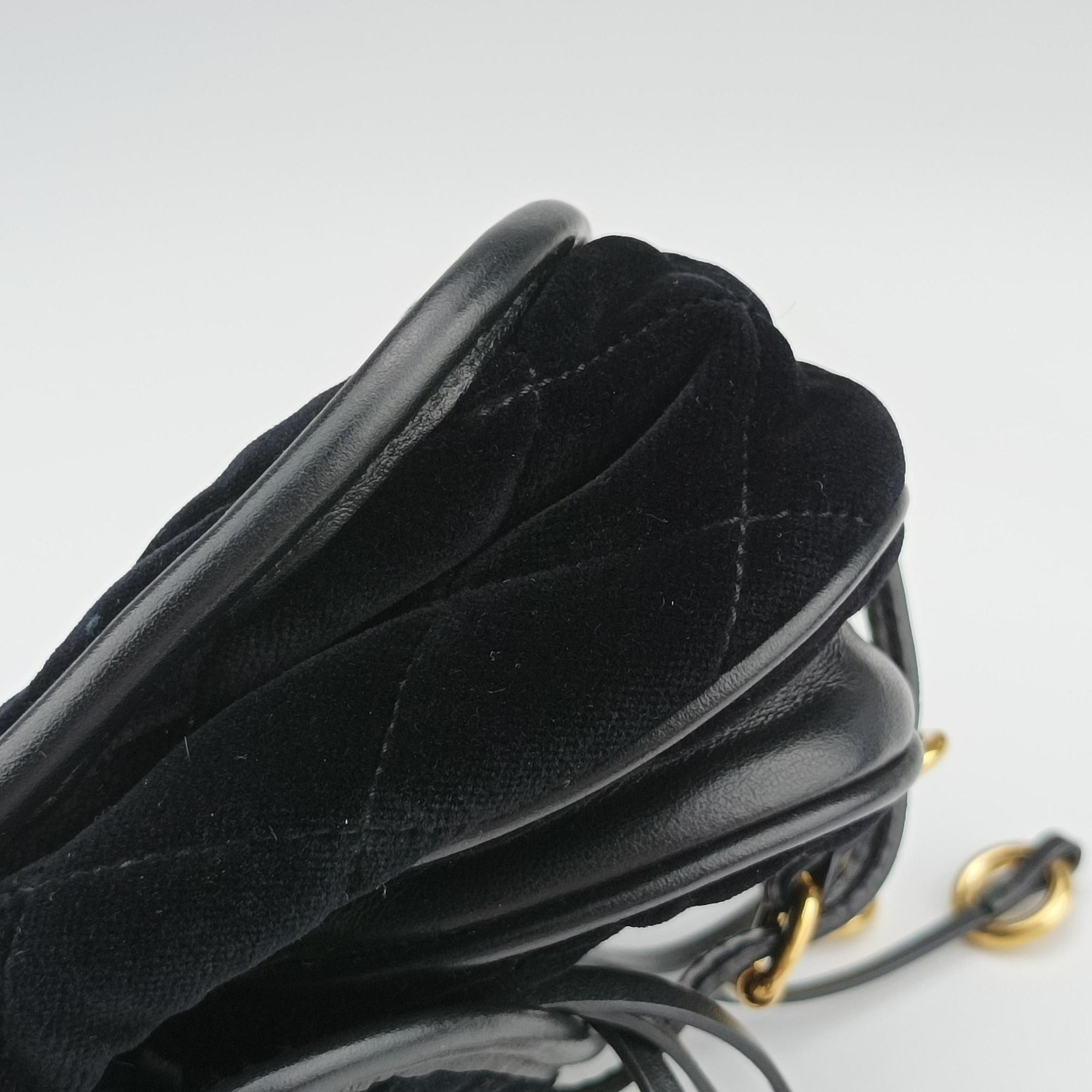 Secondhand Prada Fringe Charms Black Leather×velour IBL002 shoulderbag | stylenewstar