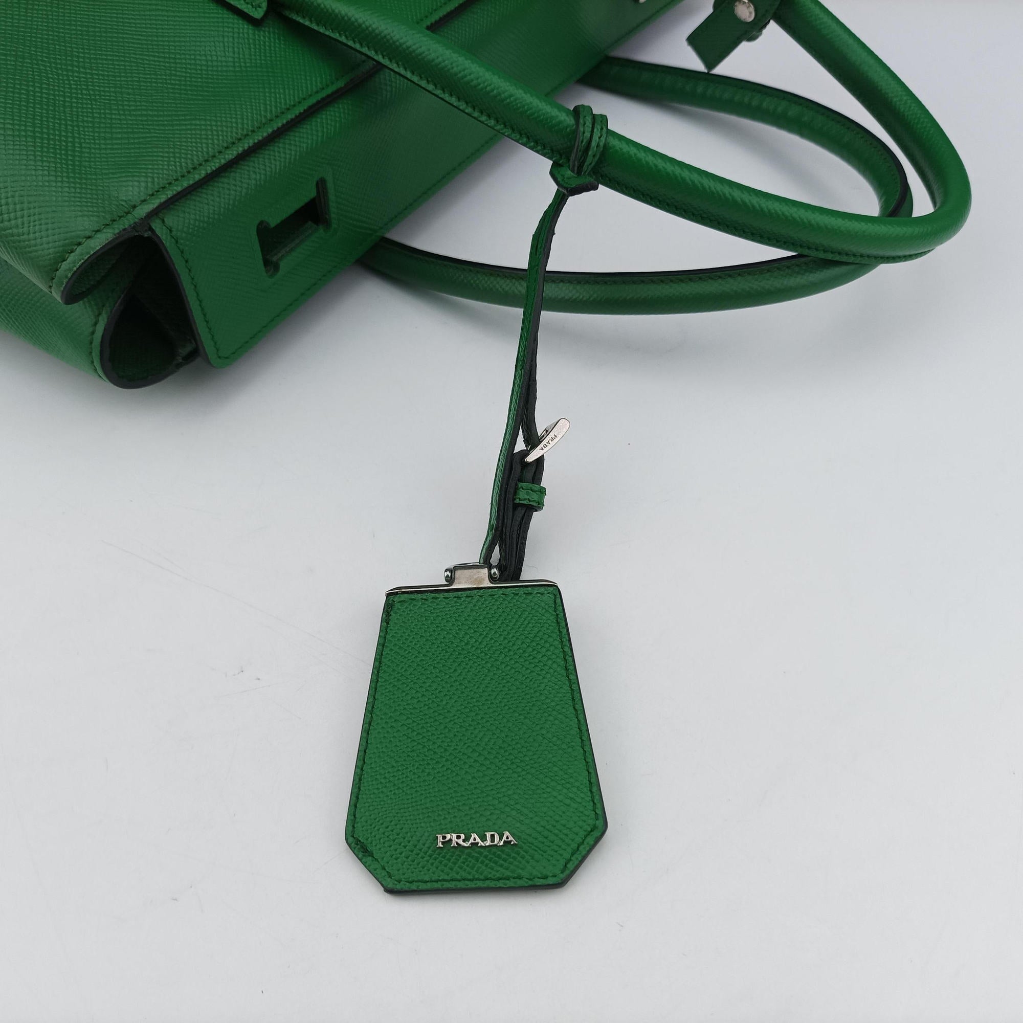 Pre-owned Prada Double Cuir Green SAFFIANO Leather B2756T handbag | stylenewstar