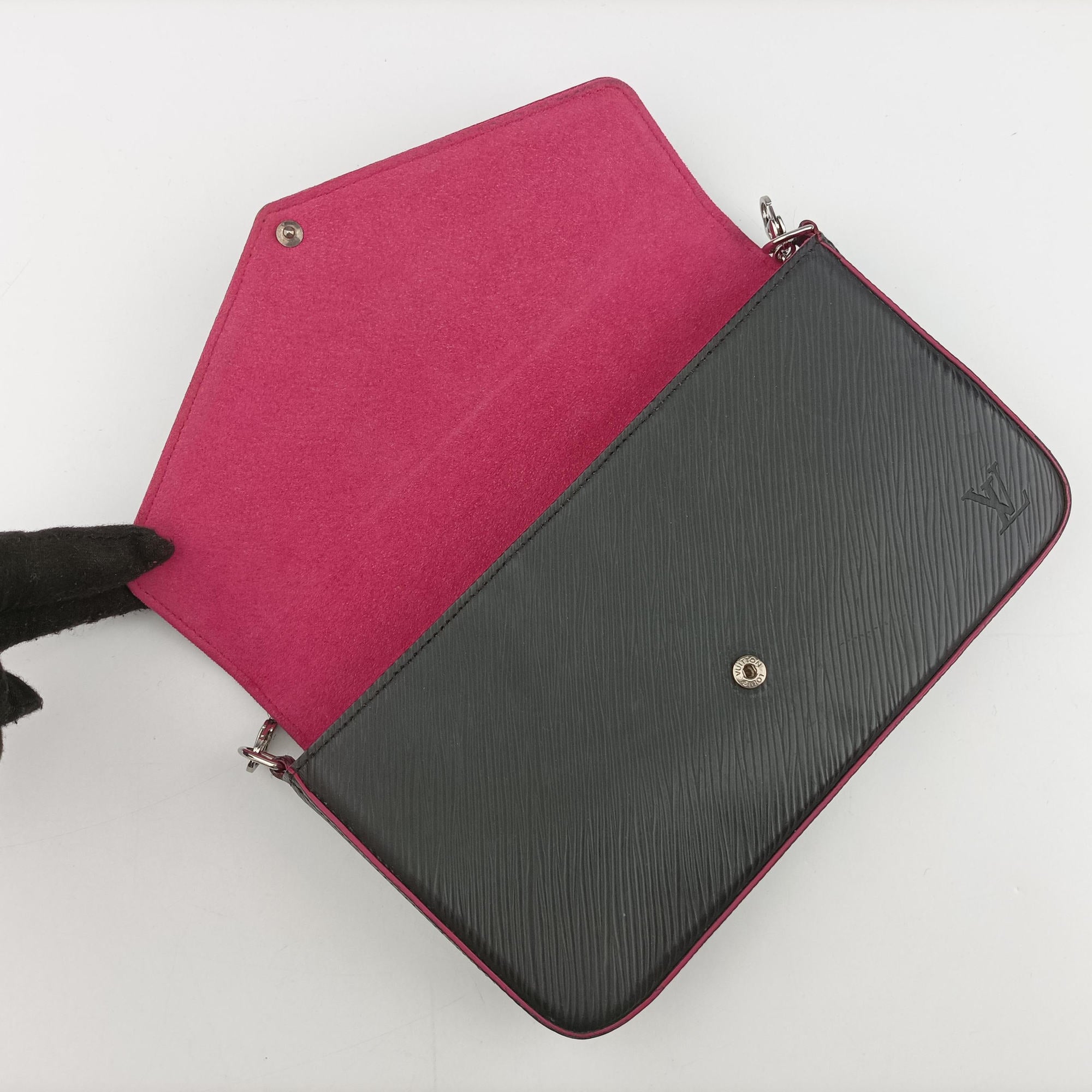 Pre-owned Louis Vuitton Pochette Felice Noir×Pink Epi M64579 shoulderbag | stylenewstar