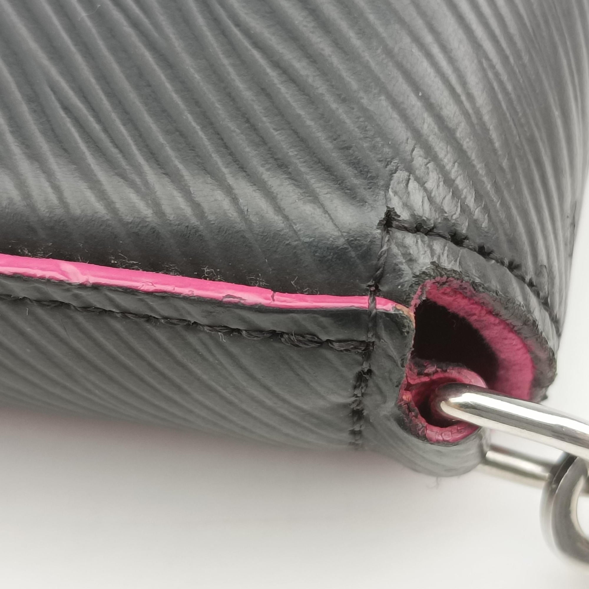 Pre-owned Louis Vuitton Pochette Felice Noir×Pink Epi M64579 shoulderbag | stylenewstar