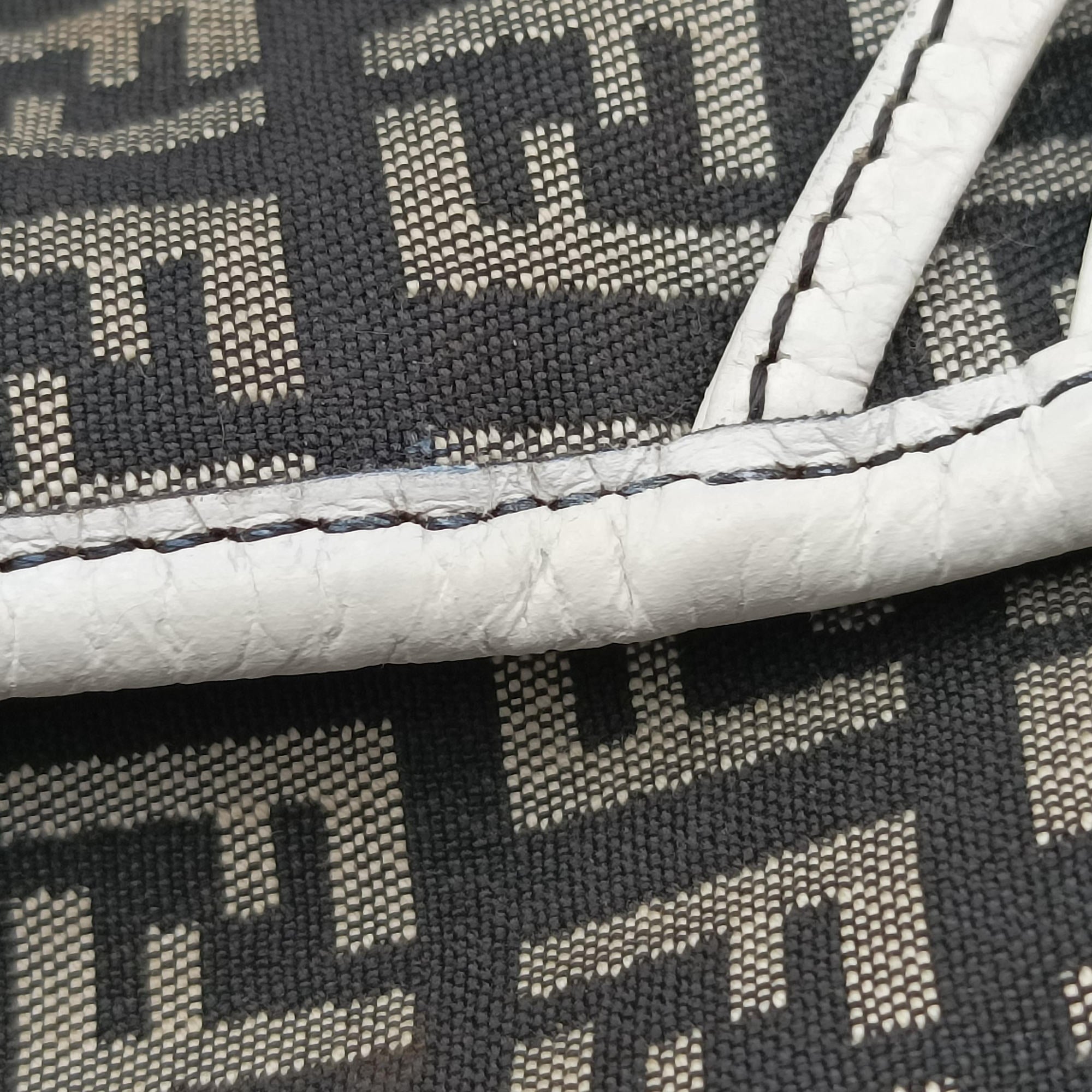 Vintage Fendi Zucca Pattern Tote Navy × White Canvas×Leather 8BH153 handbag | stylenewstar