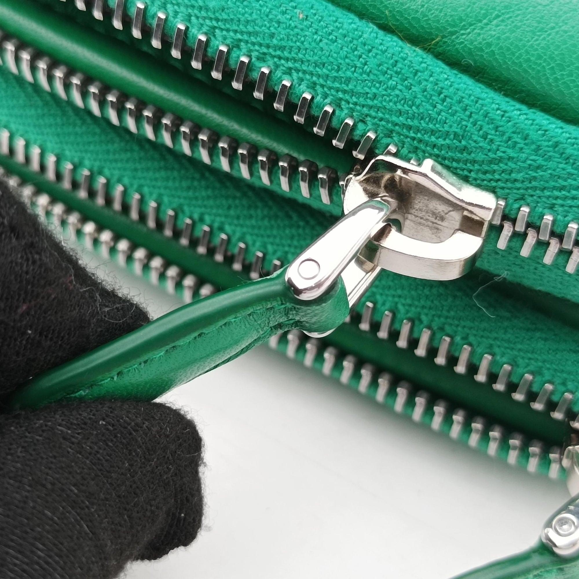 Vintage Prada triangle mini Green Leather 1NR015 shoulderbag | stylenewstar