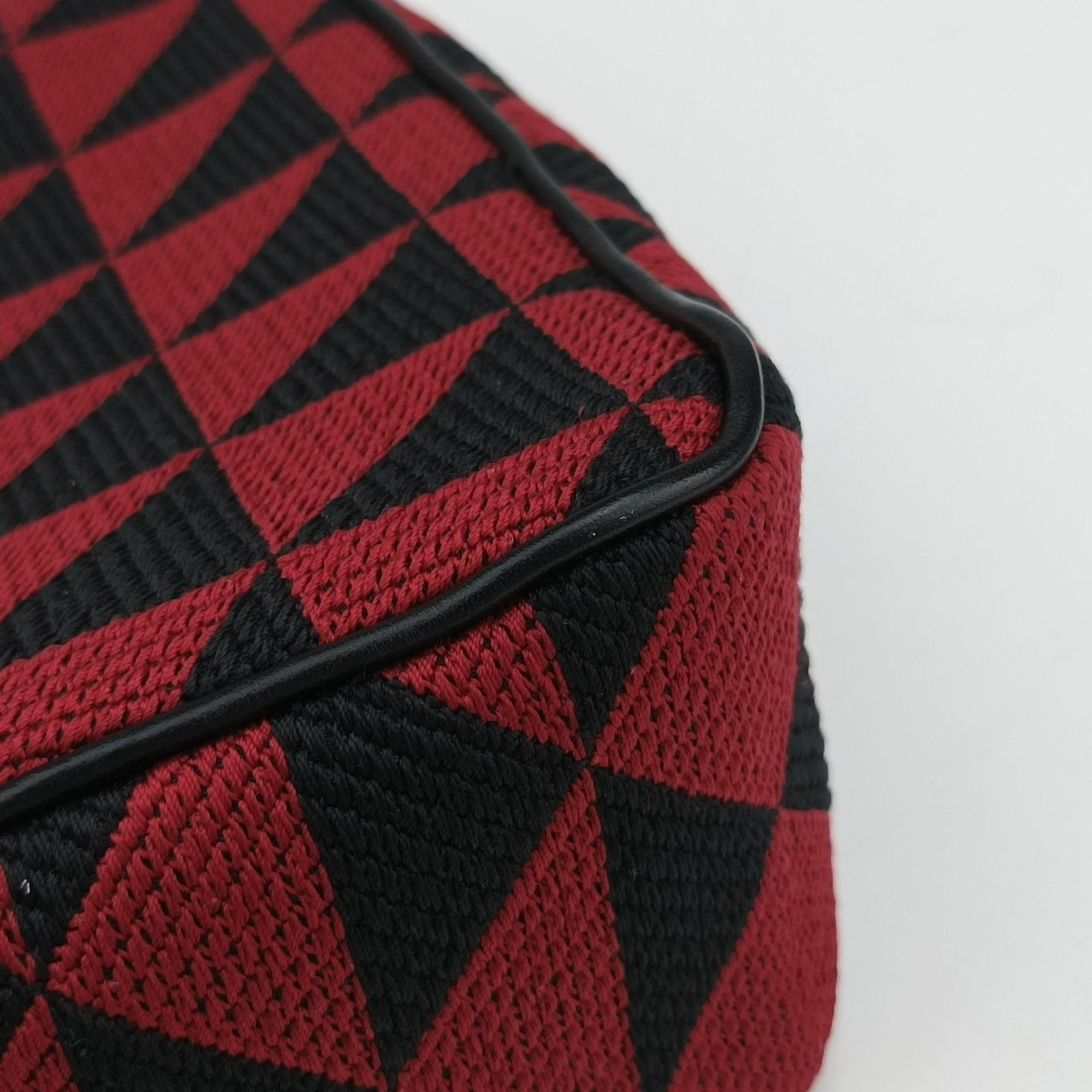 Vintage Prada Triangolo Triangle Black×Red Jacquard × leather 1BC176 shoulderbag | stylenewstar