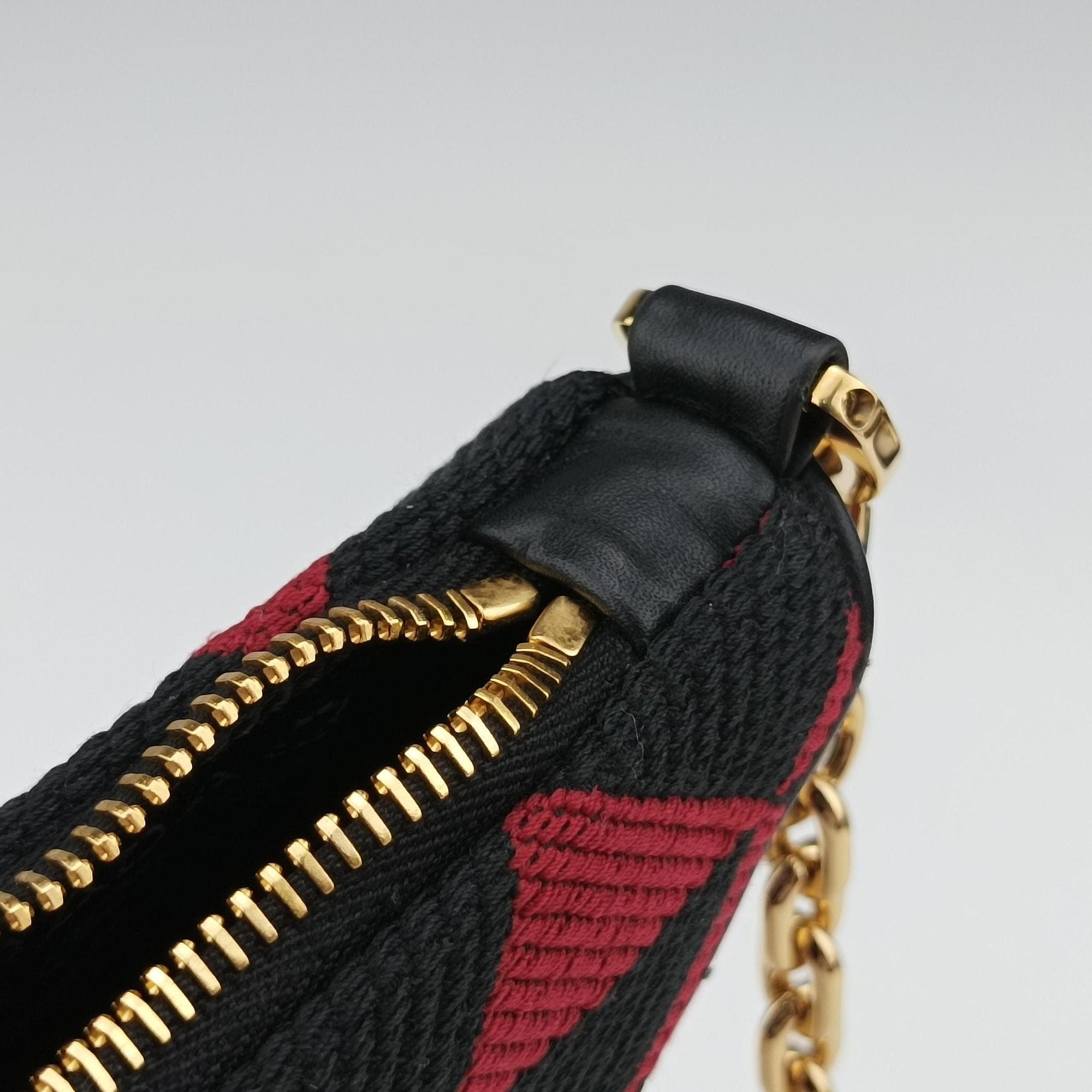 Vintage Prada Triangolo Triangle Black×Red Jacquard × leather 1BC176 shoulderbag | stylenewstar