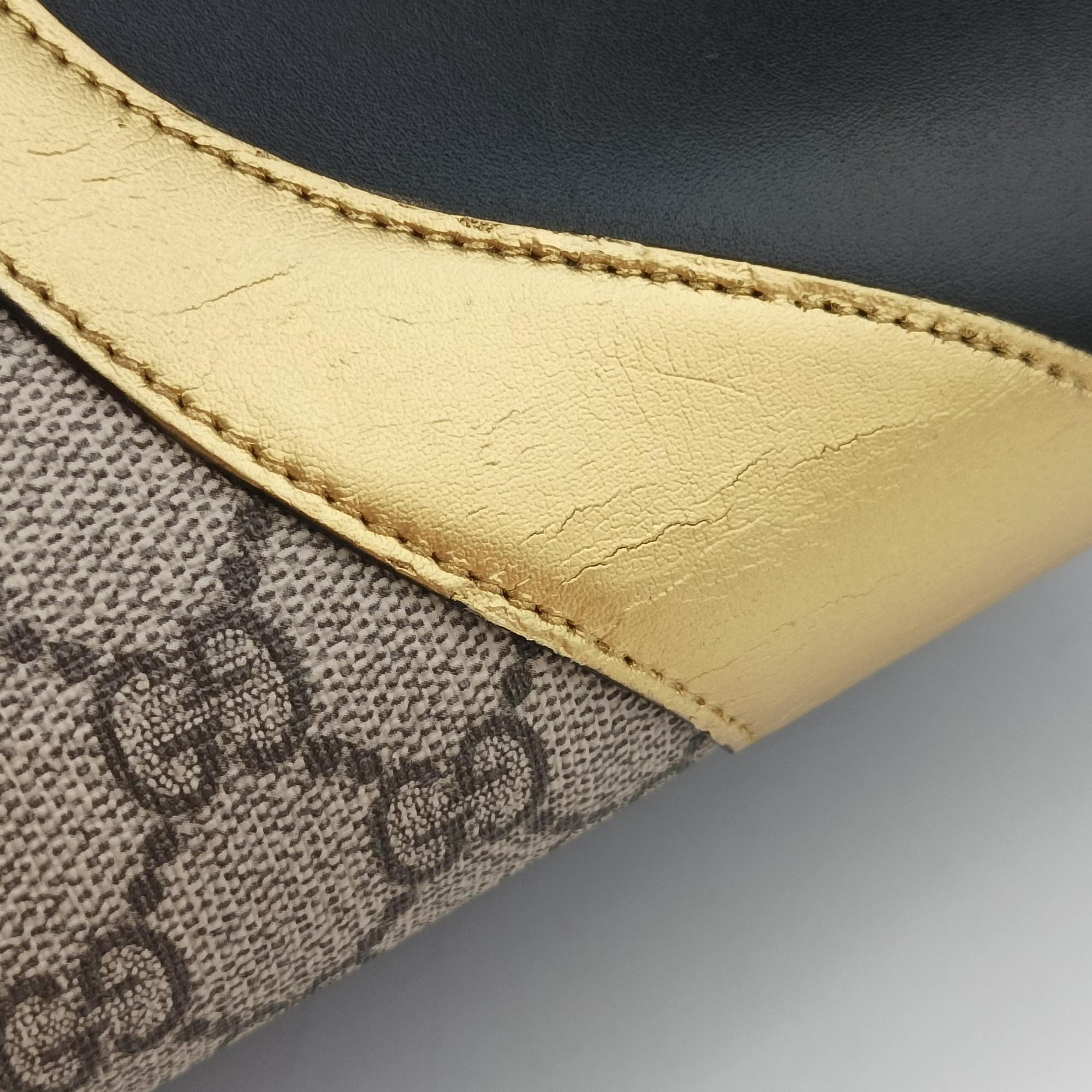 Pre-owned Gucci Osiride beige×black×Multicolour PVC coated canvas×Leather 476435 shoulderbag | stylenewstar
