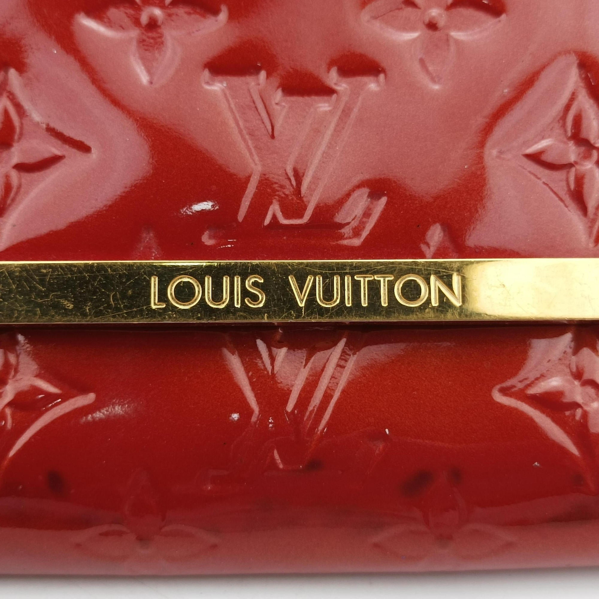 Secondhand Louis Vuitton Rossmore MM Red Vernis M91550 shoulderbag | stylenewstar