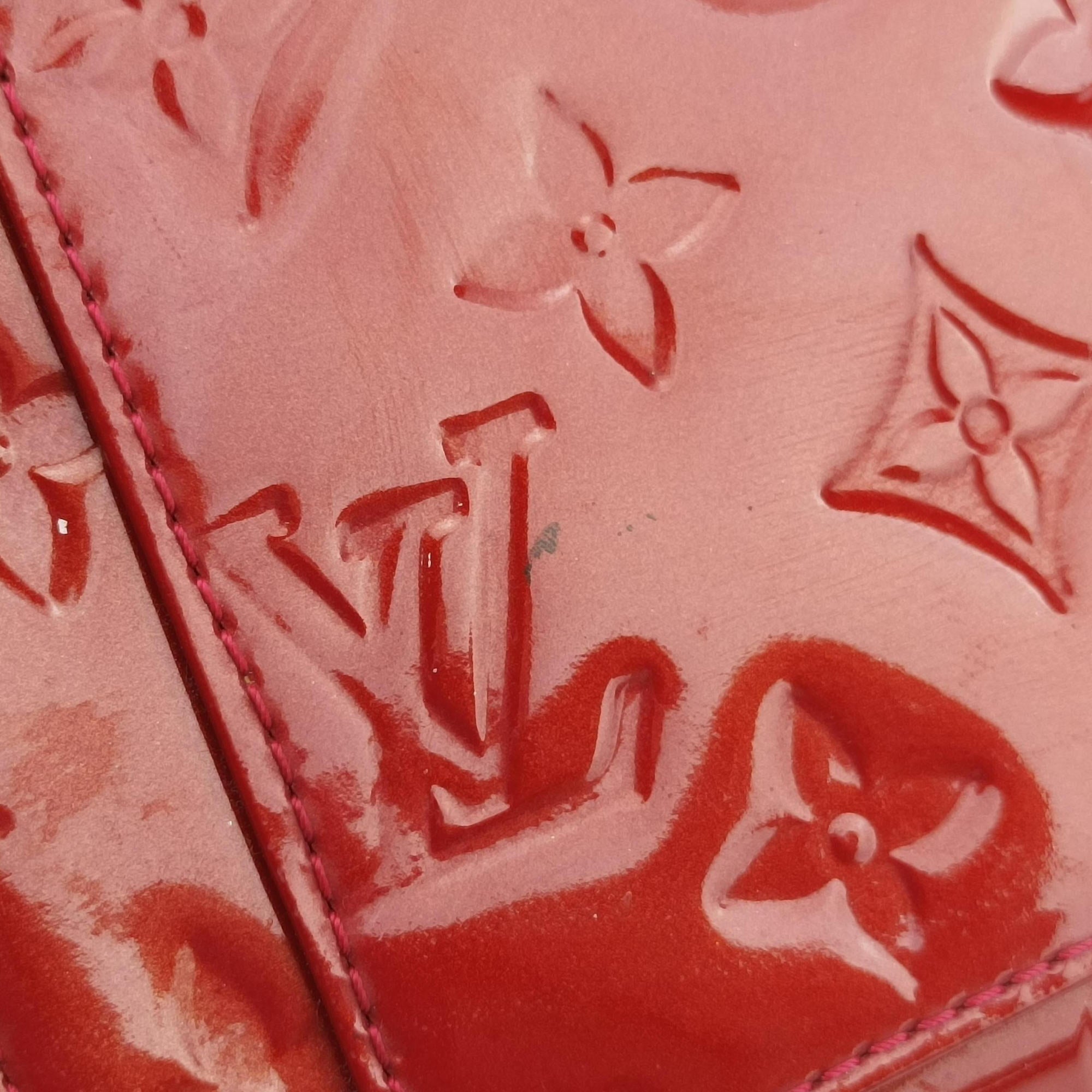 Secondhand Louis Vuitton Rossmore MM Red Vernis M91550 shoulderbag | stylenewstar