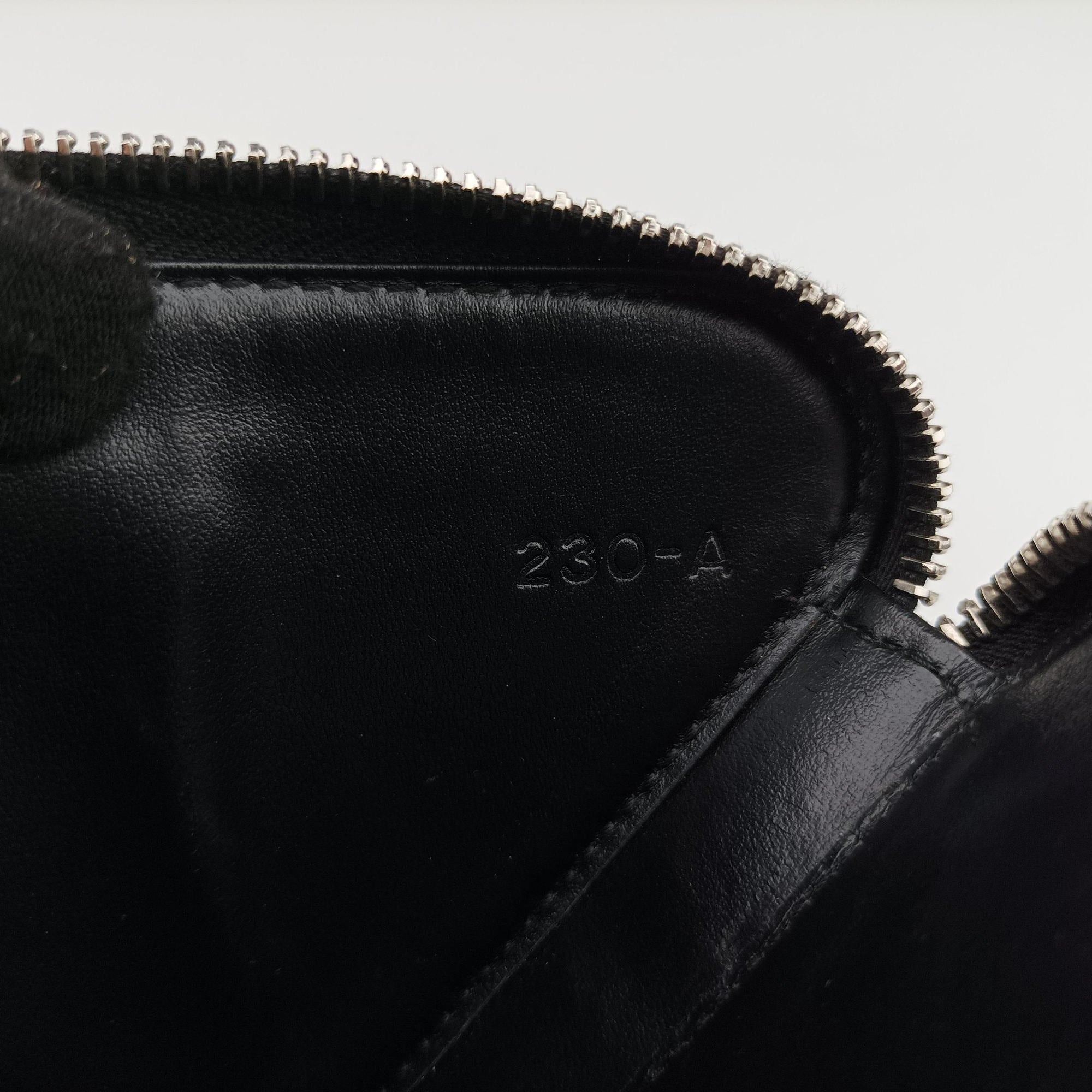 Pre-owned Prada Triangle Chain Pouch Black Leather  shoulderbag | stylenewstar