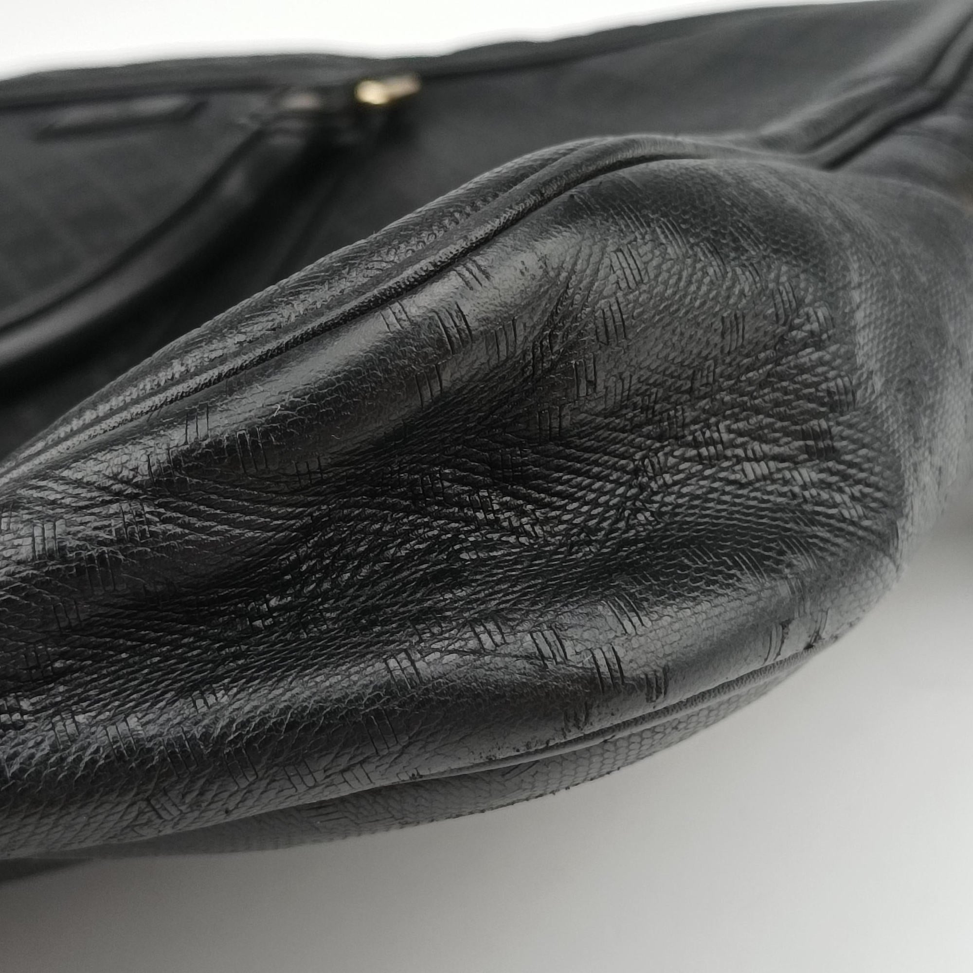 Pre-owned Gucci Diamante Black Leather 208463 handbag | stylenewstar