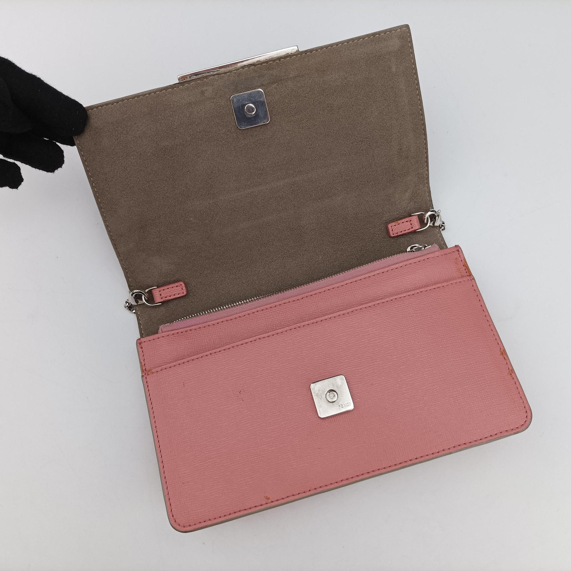 Pre-owned Fendi Monster Eyes Tube Pink×Red×Gray Leather 8M0346 shoulderbag | stylenewstar