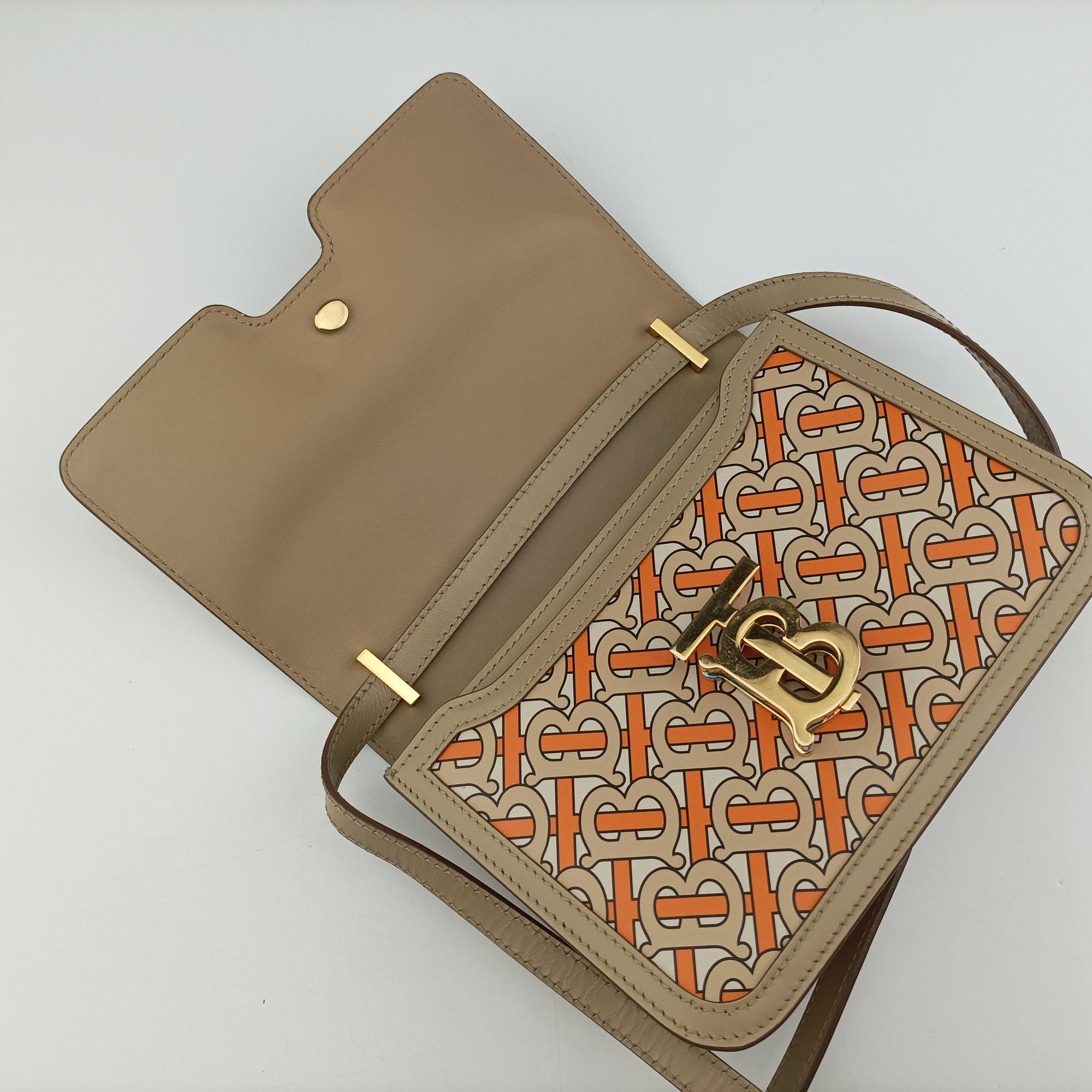 Vintage Burberry Pochette Multicolour Leather  shoulderbag | stylenewstar