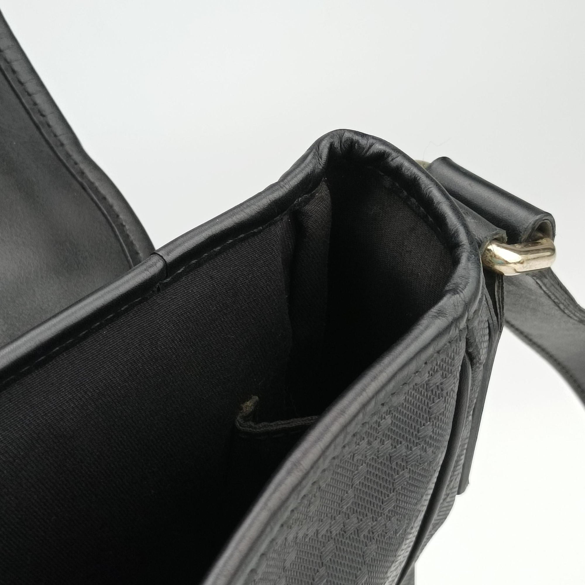 Vintage Gucci Guccissima Messenger Black Leather 223665 shoulderbag | stylenewstar