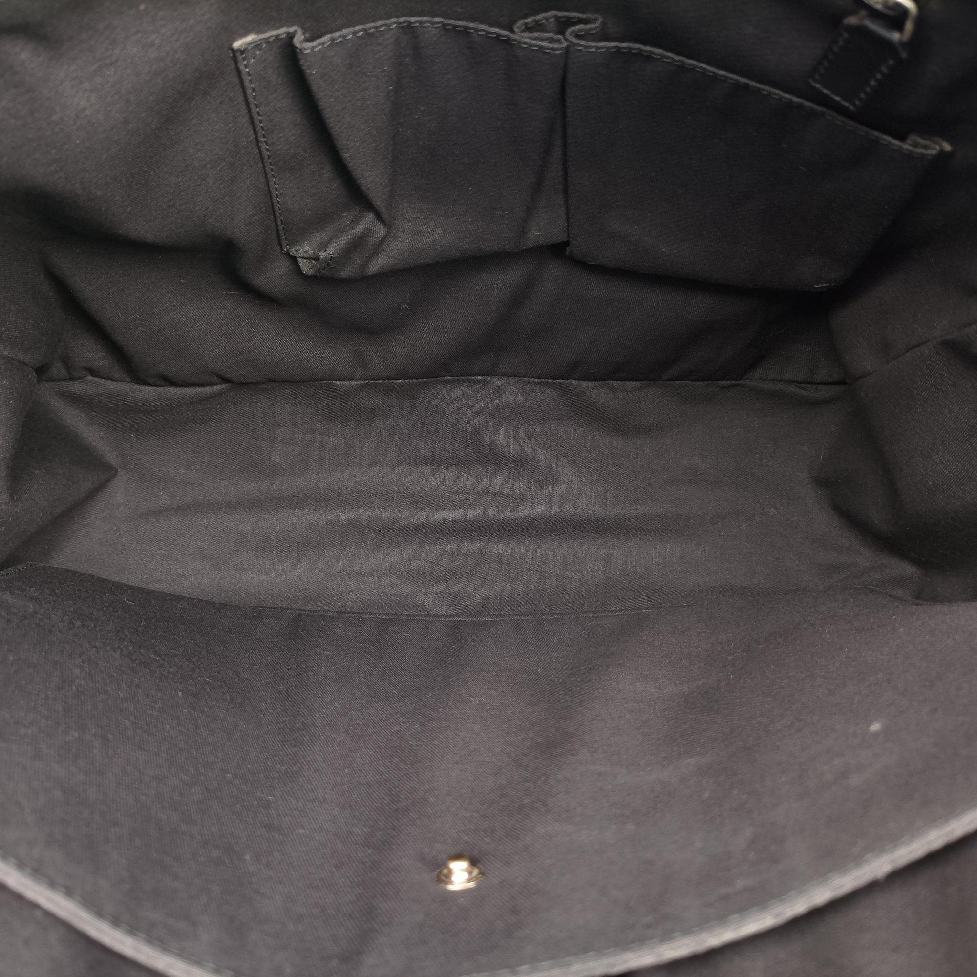 Vintage Gucci Guccissima Messenger Black Leather 223665 shoulderbag | stylenewstar