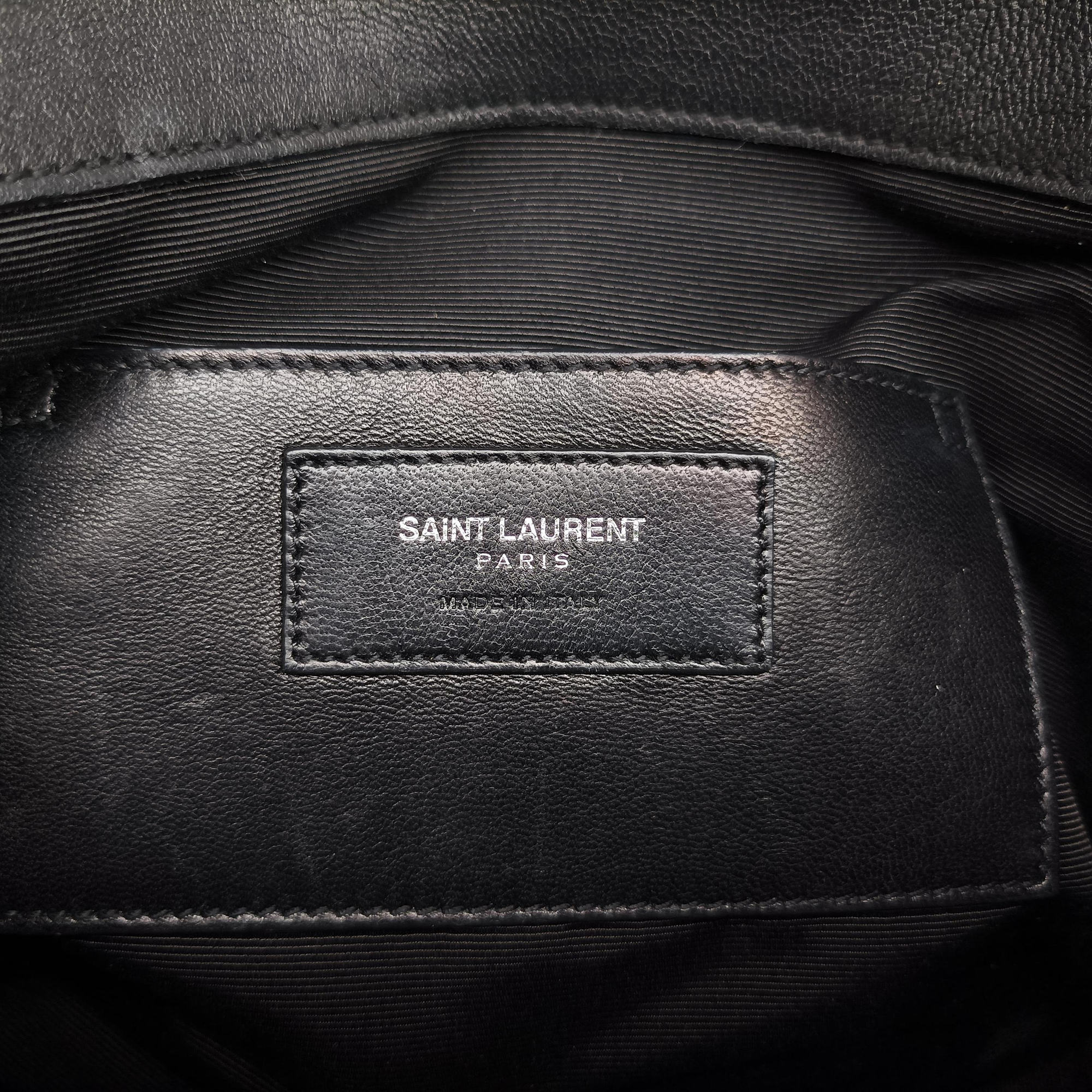Pre-owned Yves Saint Laurent COLLEGE Black Leather 392738 shoulderbag | stylenewstar