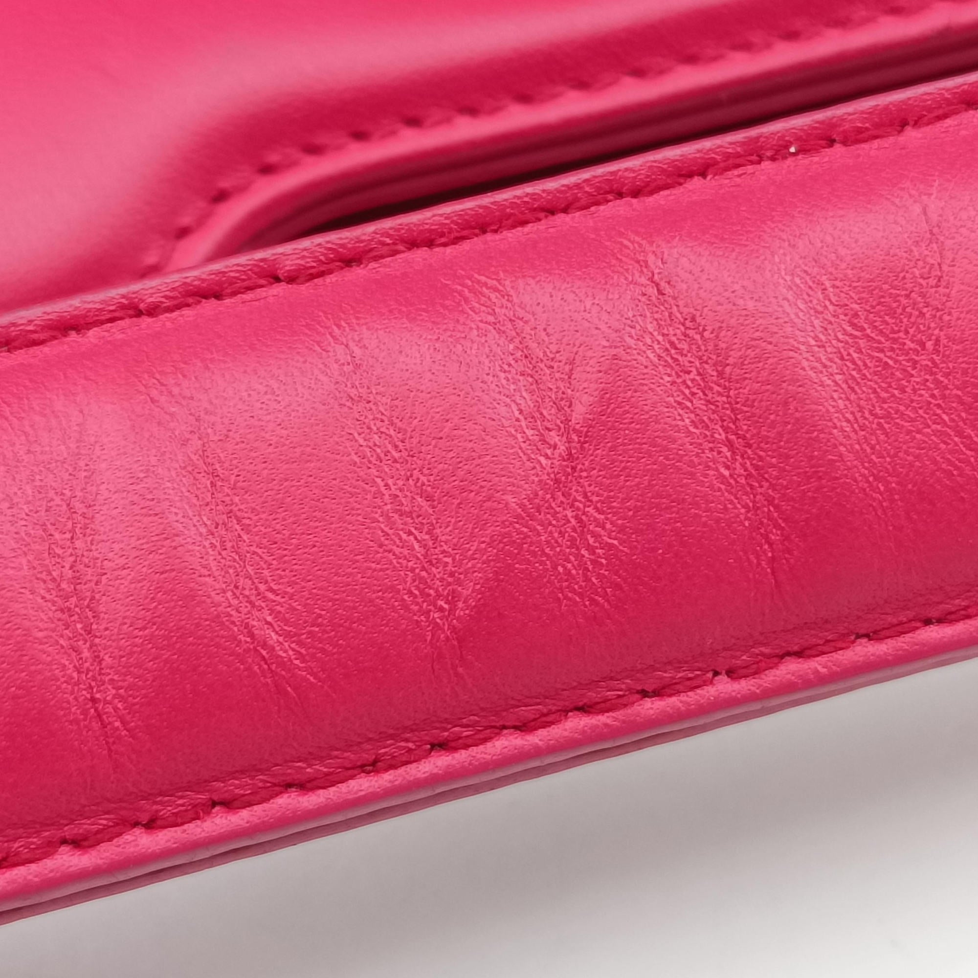 Pre-owned Bvlgari Isabella Rossellini Red Leather  shoulderbag | stylenewstar