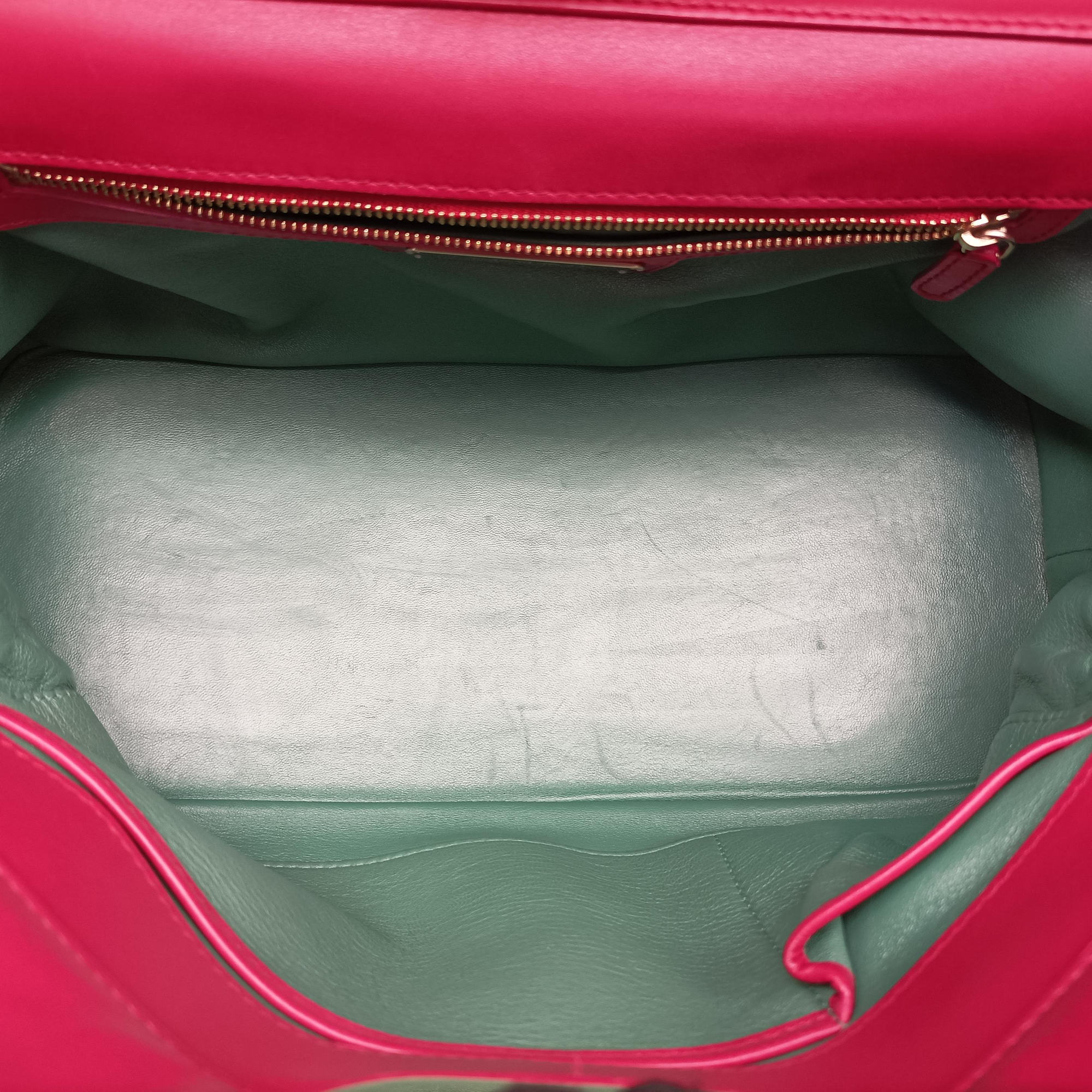 Pre-owned Bvlgari Isabella Rossellini Red Leather  shoulderbag | stylenewstar