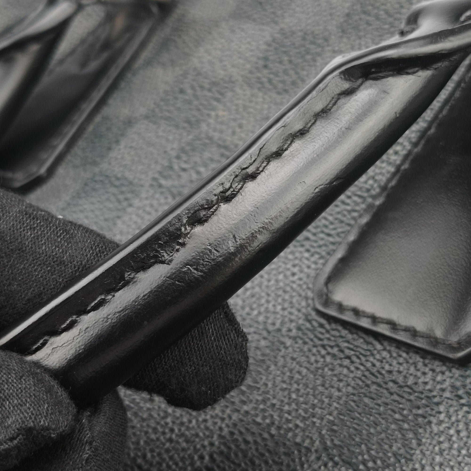 Secondhand Louis Vuitton Porte Documents Jour Noir Damier Graphite N48224 handbag | stylenewstar