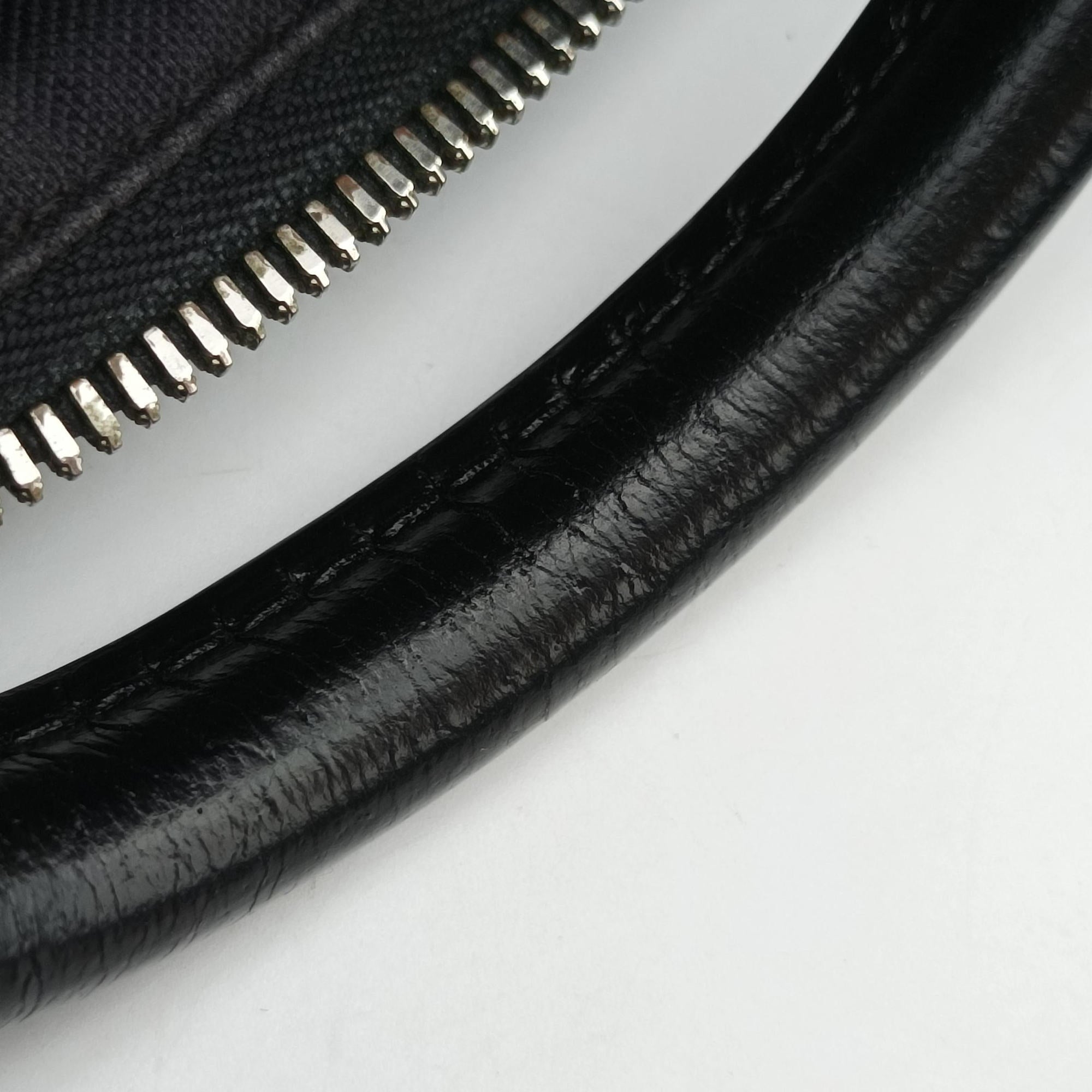 Secondhand Louis Vuitton Porte Documents Jour Noir Damier Graphite N48224 handbag | stylenewstar