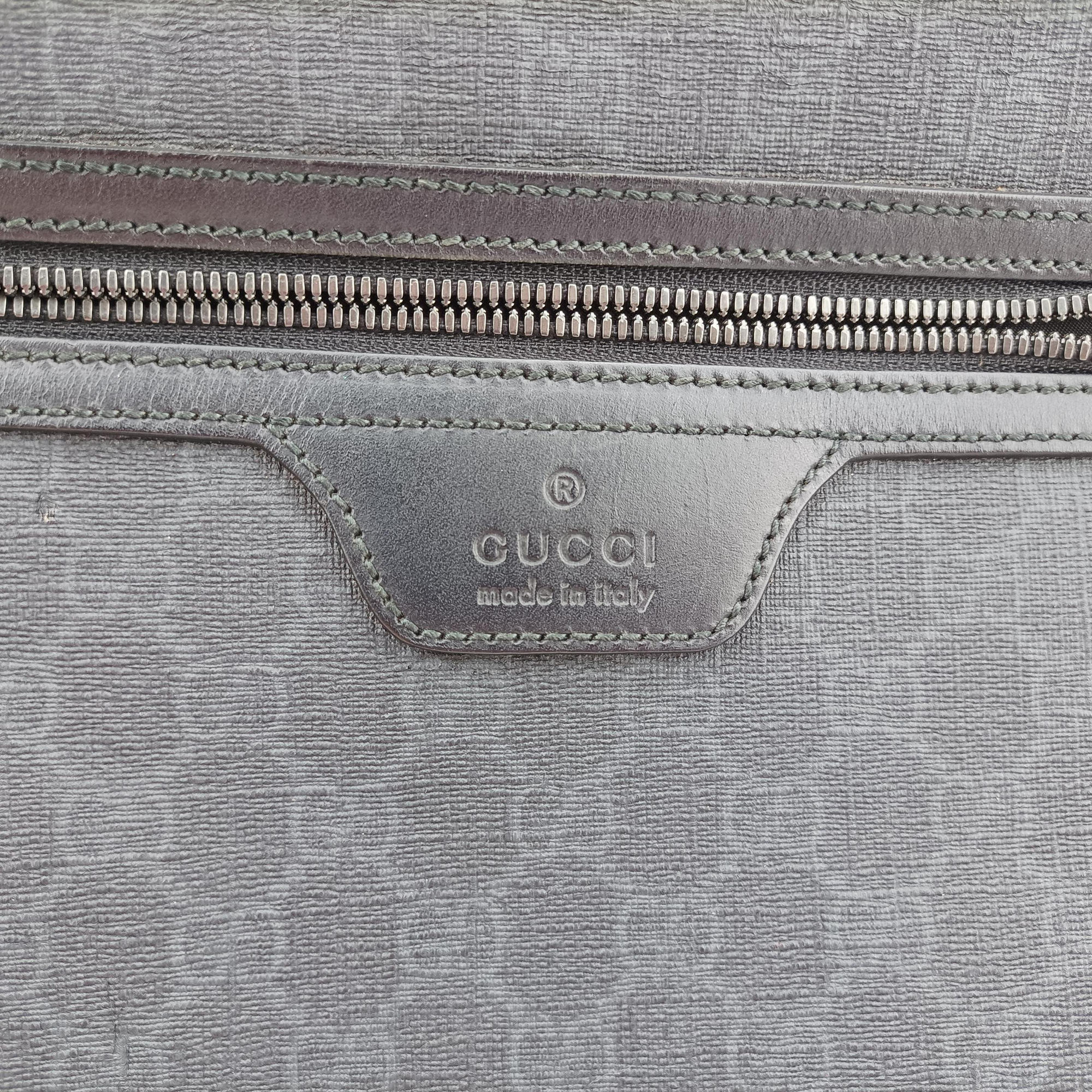 Vintage Gucci GG Supreme Black PVC coated canvas 322279 shoulderbag | stylenewstar