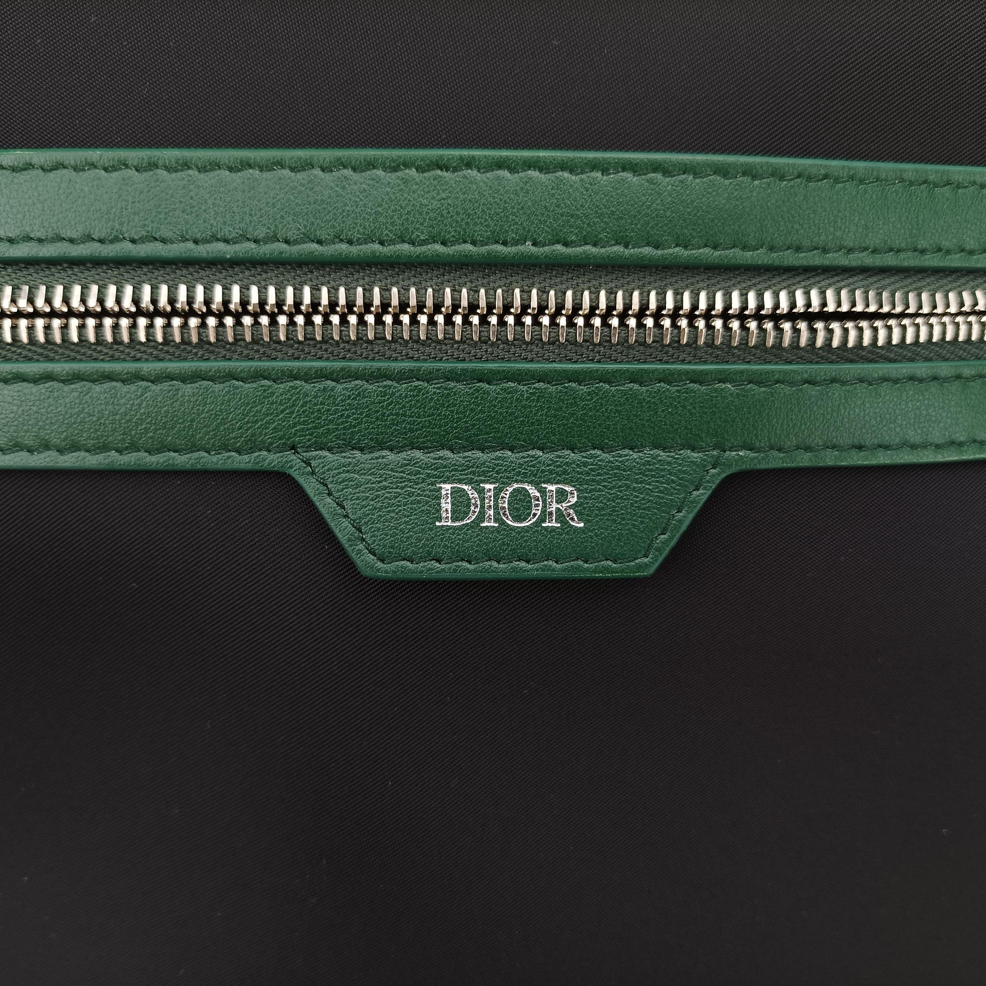 Secondhand Christian Dior Dior World Tour Capsule Green Leather  shoulderbag | stylenewstar