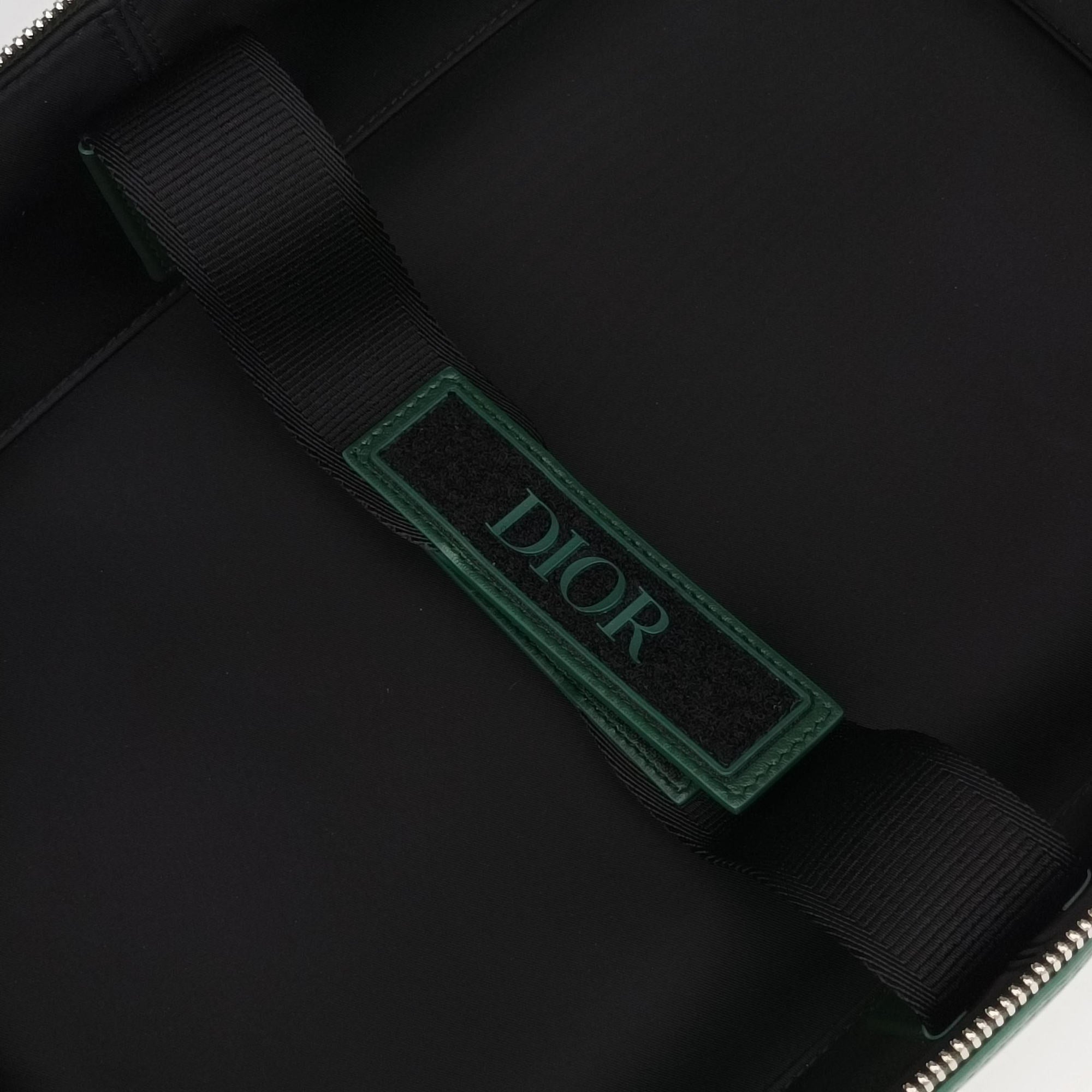 Secondhand Christian Dior Dior World Tour Capsule Green Leather  shoulderbag | stylenewstar