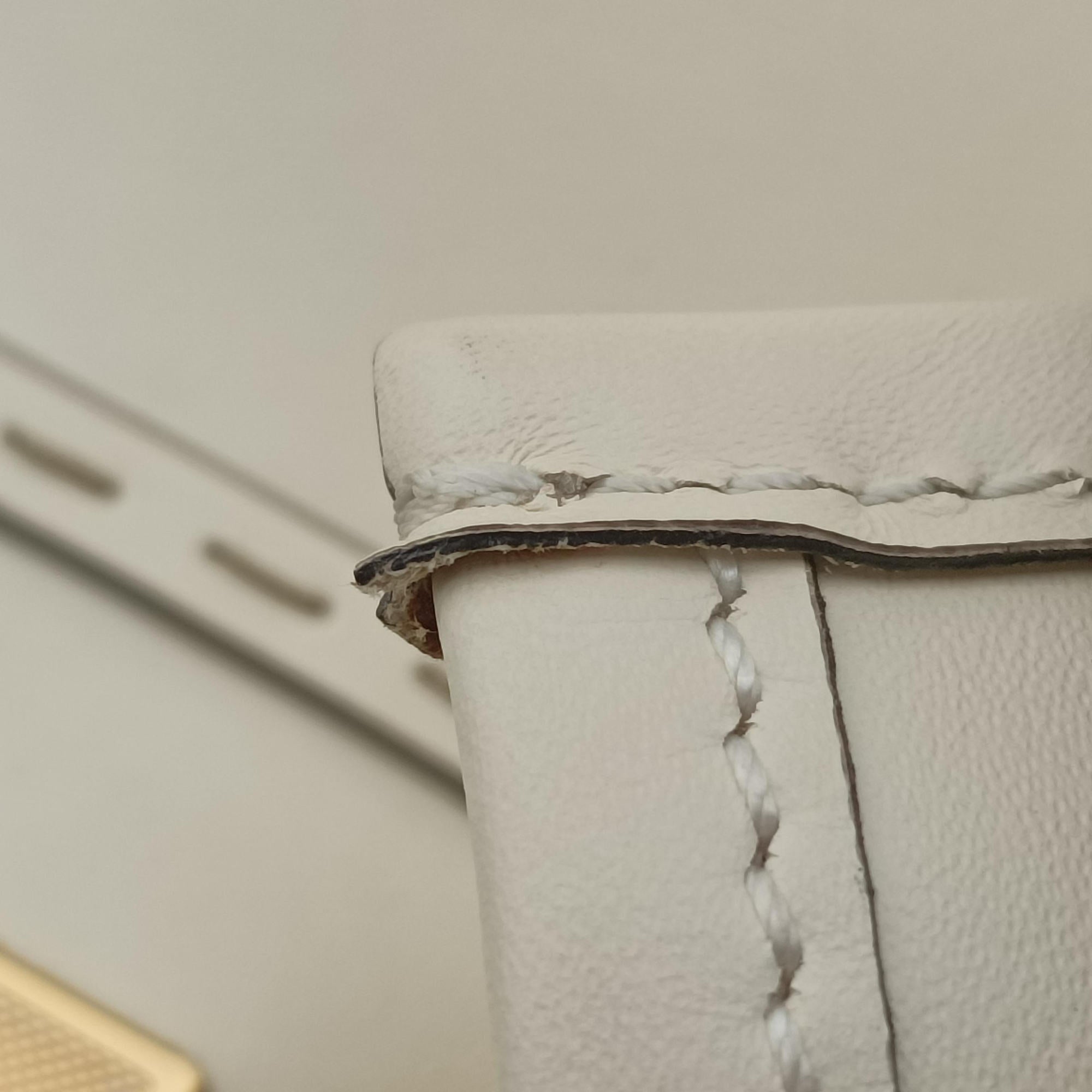 Secondhand Fendi Sunshine White Leather 8BH386 shoulderbag | stylenewstar