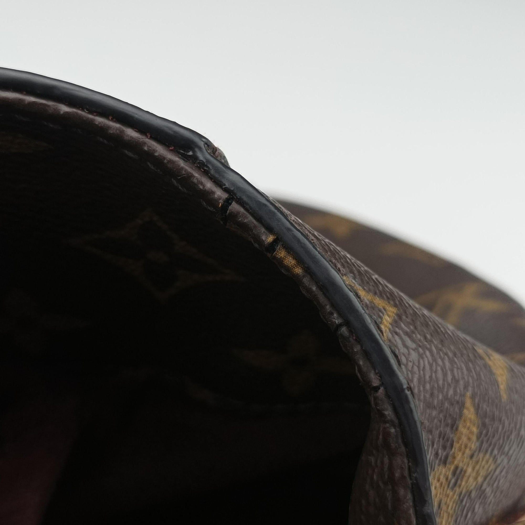 Vintage Louis Vuitton MONTAIGNE MM Brown Monogram Canvas M41056 shoulderbag | stylenewstar