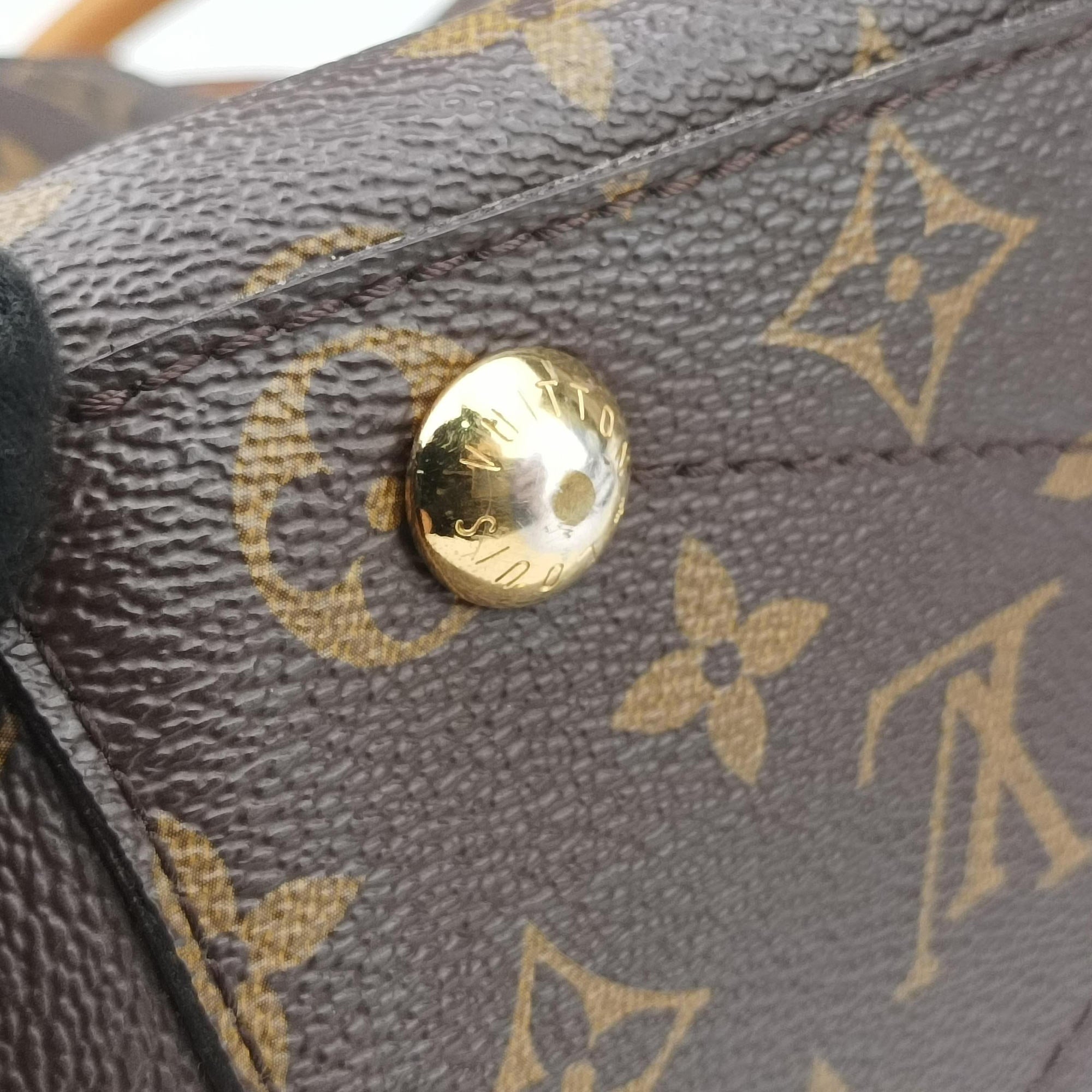 Vintage Louis Vuitton MONTAIGNE MM Brown Monogram Canvas M41056 shoulderbag | stylenewstar