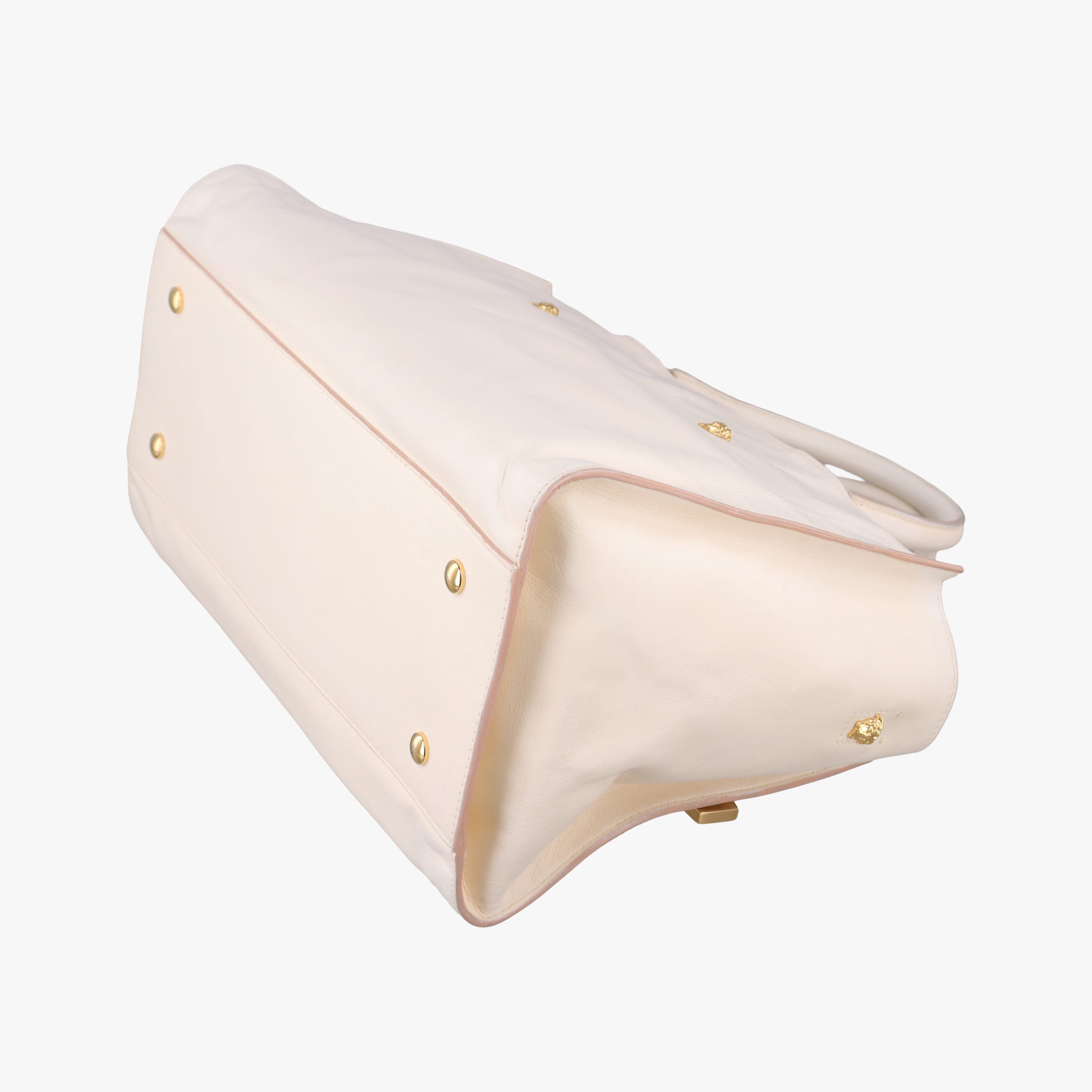 Pre-owned VERSACE Medusa Palazzo White lambskin  shoulderbag | stylenewstar