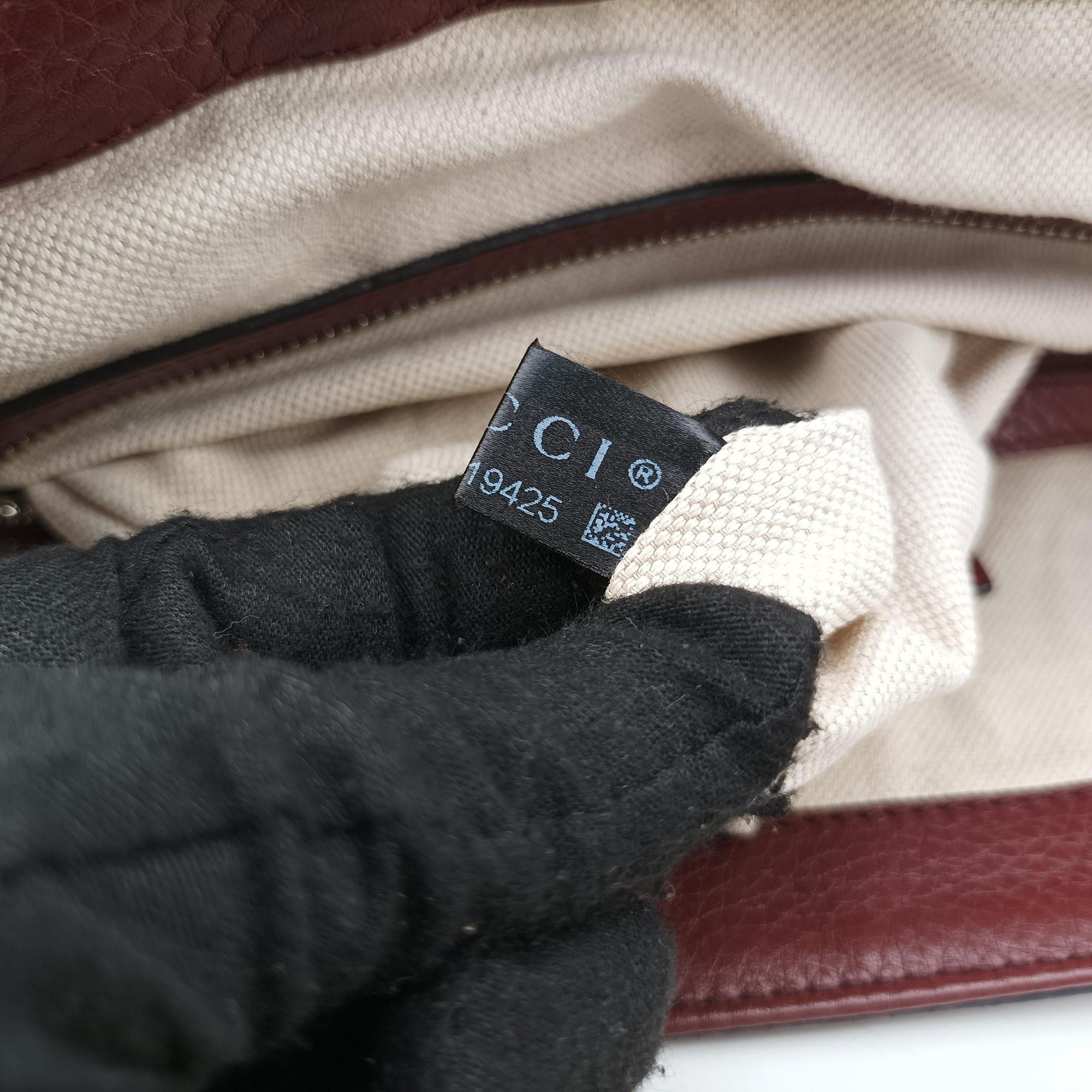 Vintage Gucci Interlocking G Logo Soho Messenger Burgundy Leather 322056 shoulderbag | stylenewstar