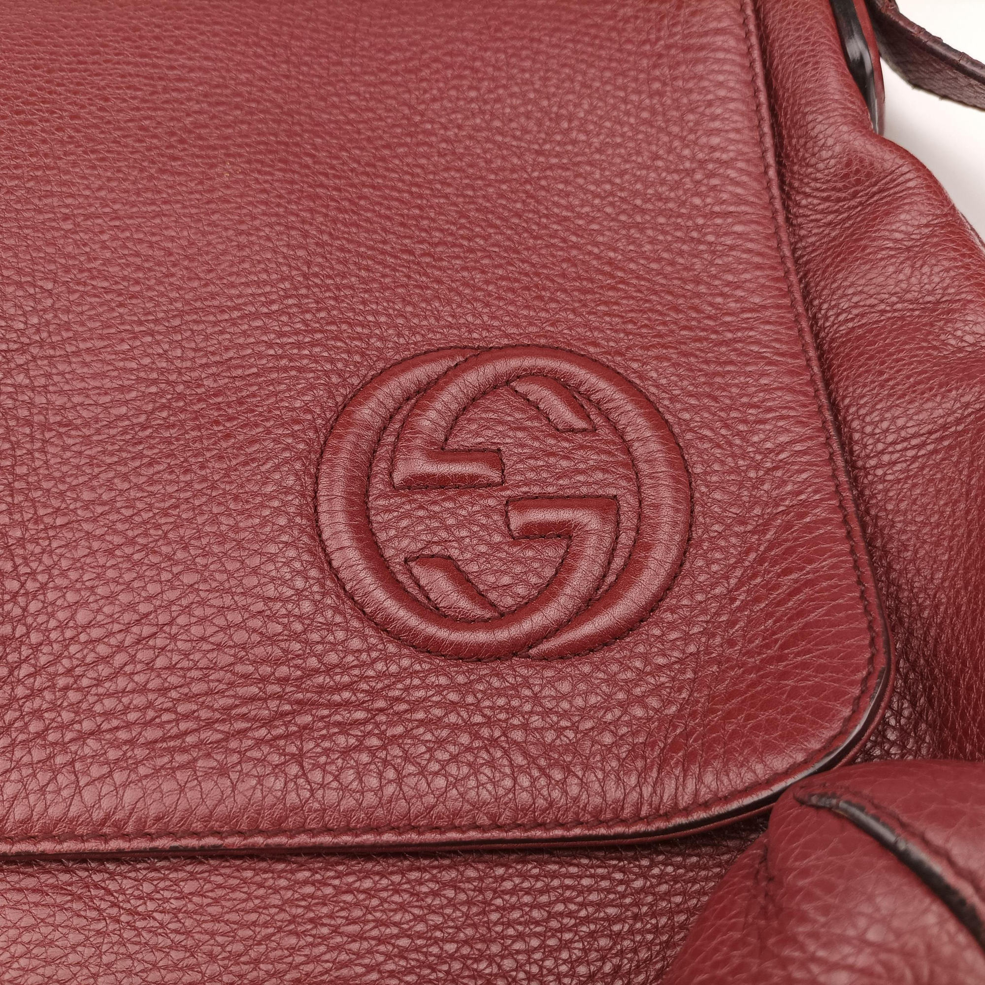 Vintage Gucci Interlocking G Logo Soho Messenger Burgundy Leather 322056 shoulderbag | stylenewstar