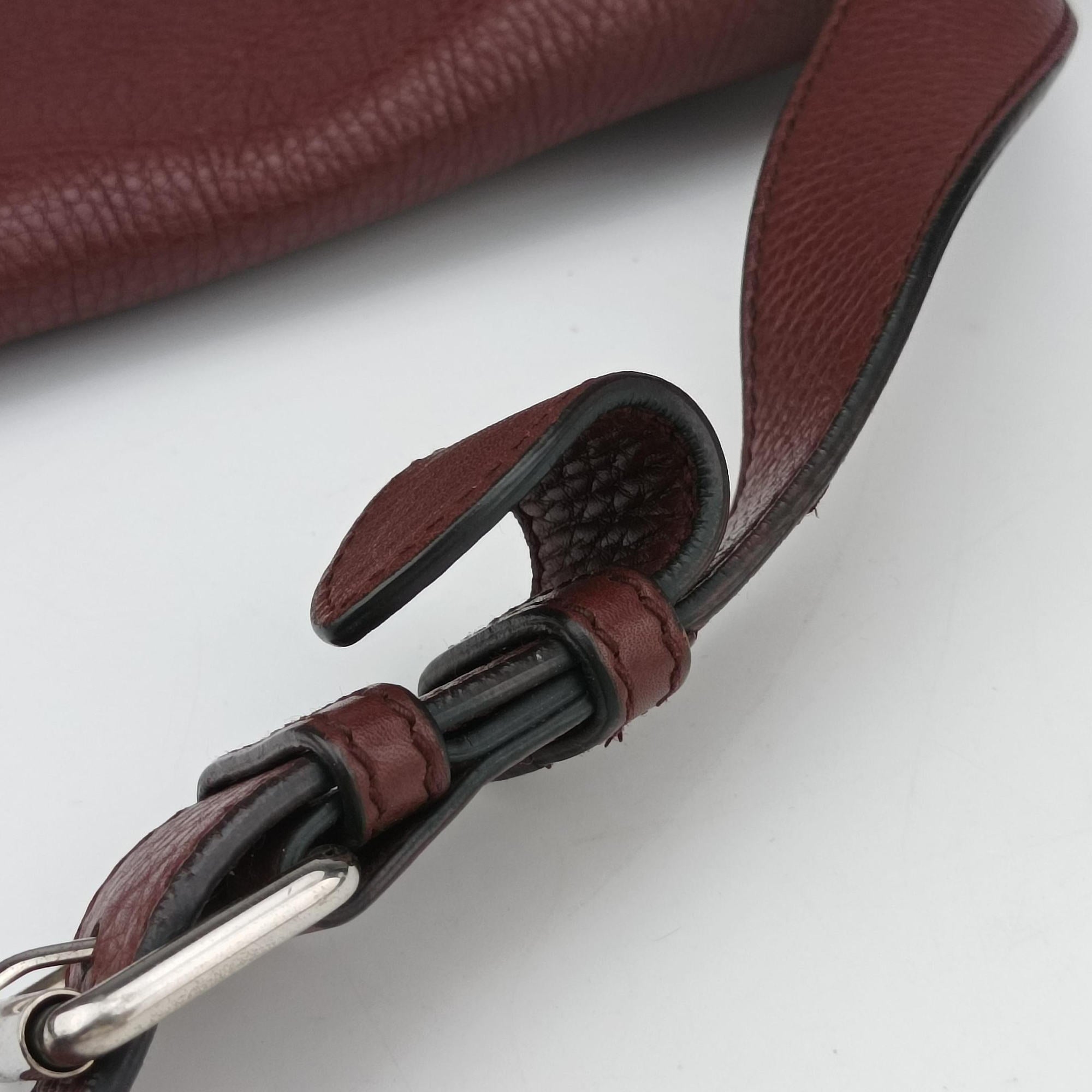 Vintage Gucci Interlocking G Logo Soho Messenger Burgundy Leather 322056 shoulderbag | stylenewstar