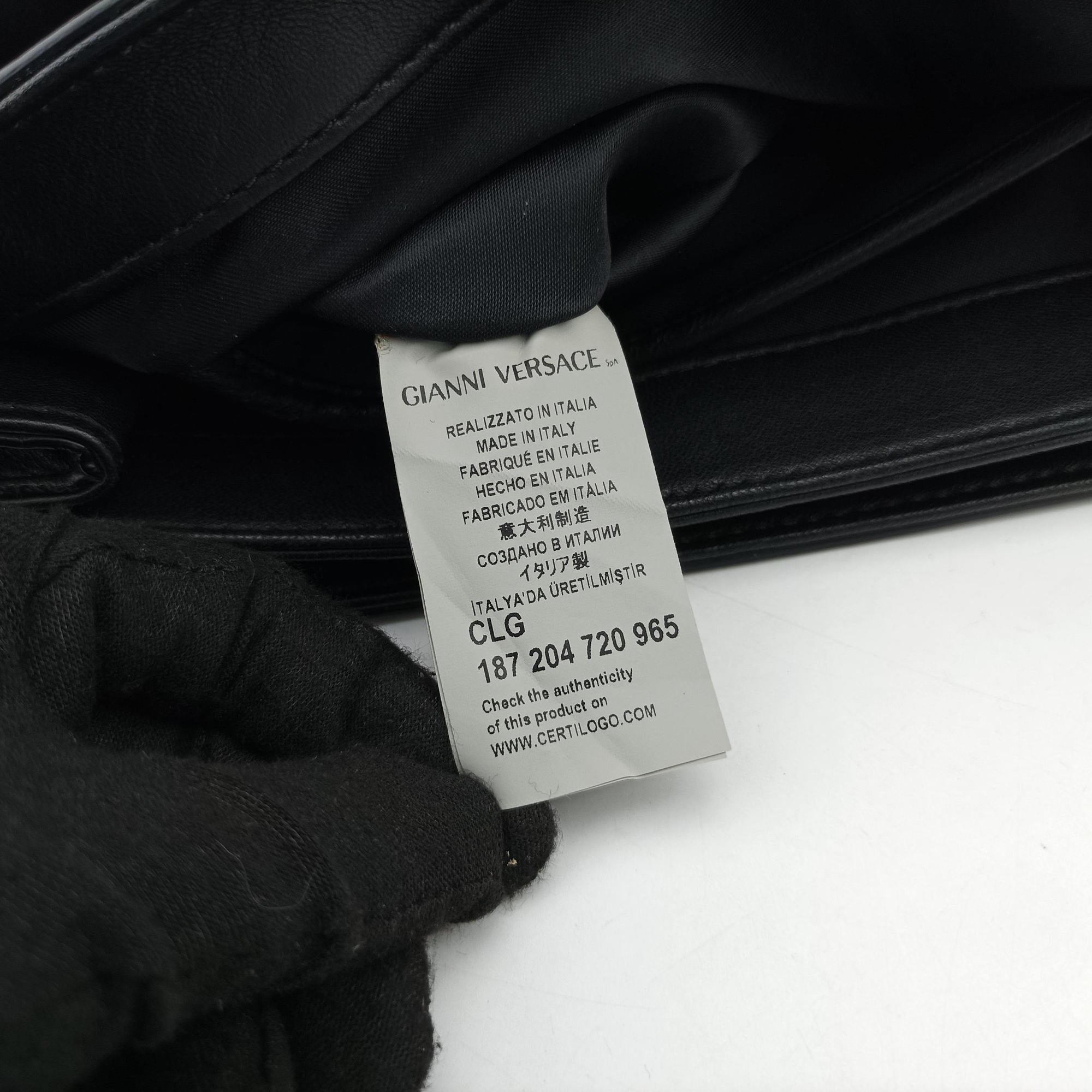 Secondhand VERSACE La Medusa Black Leather  shoulderbag | stylenewstar