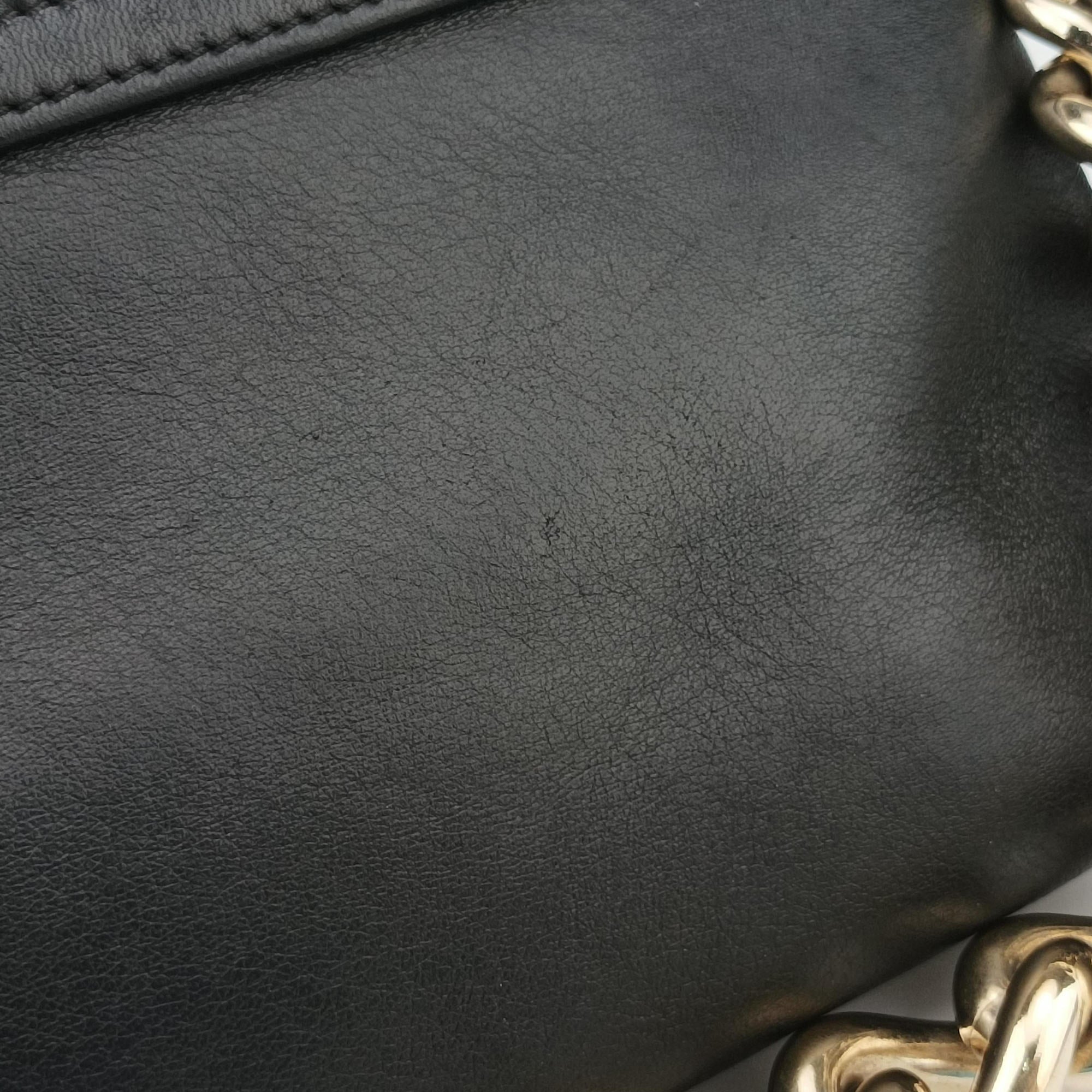 Secondhand VERSACE La Medusa Black Leather  shoulderbag | stylenewstar