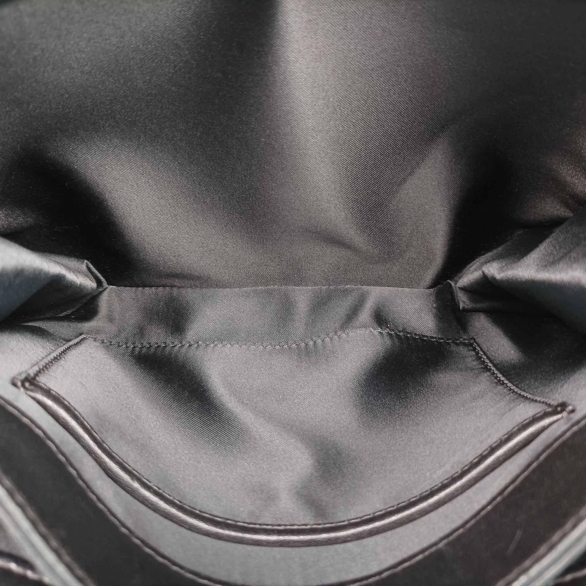 Secondhand VERSACE La Medusa Black Leather  shoulderbag | stylenewstar