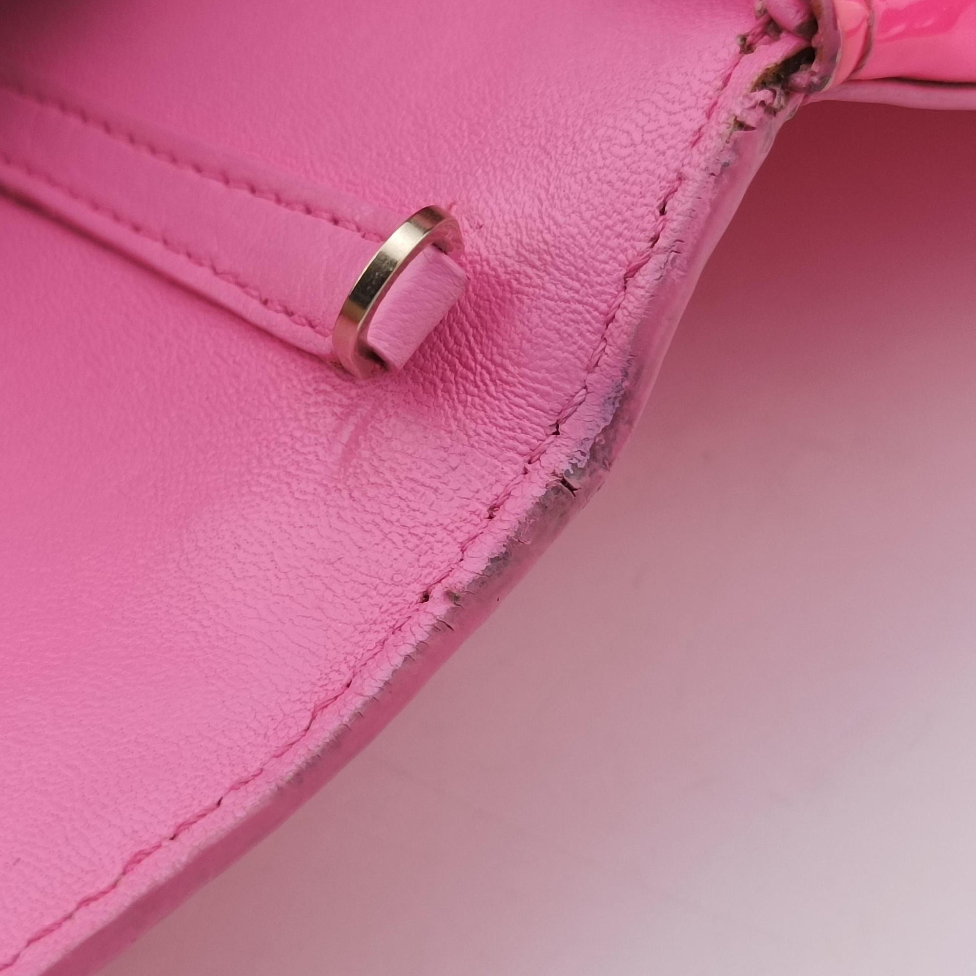 Pre-owned VERSACE Medusa Rose Patent  clutchbag | stylenewstar