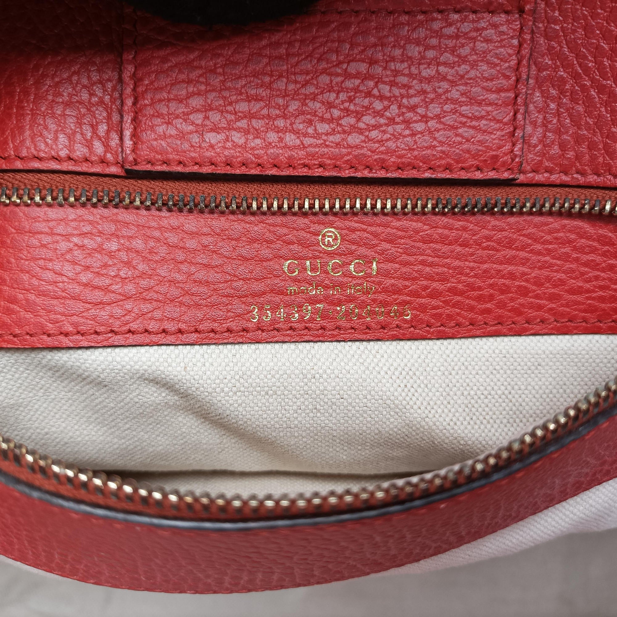 Vintage Gucci Swing Red Leather 354397 shoulderbag | stylenewstar