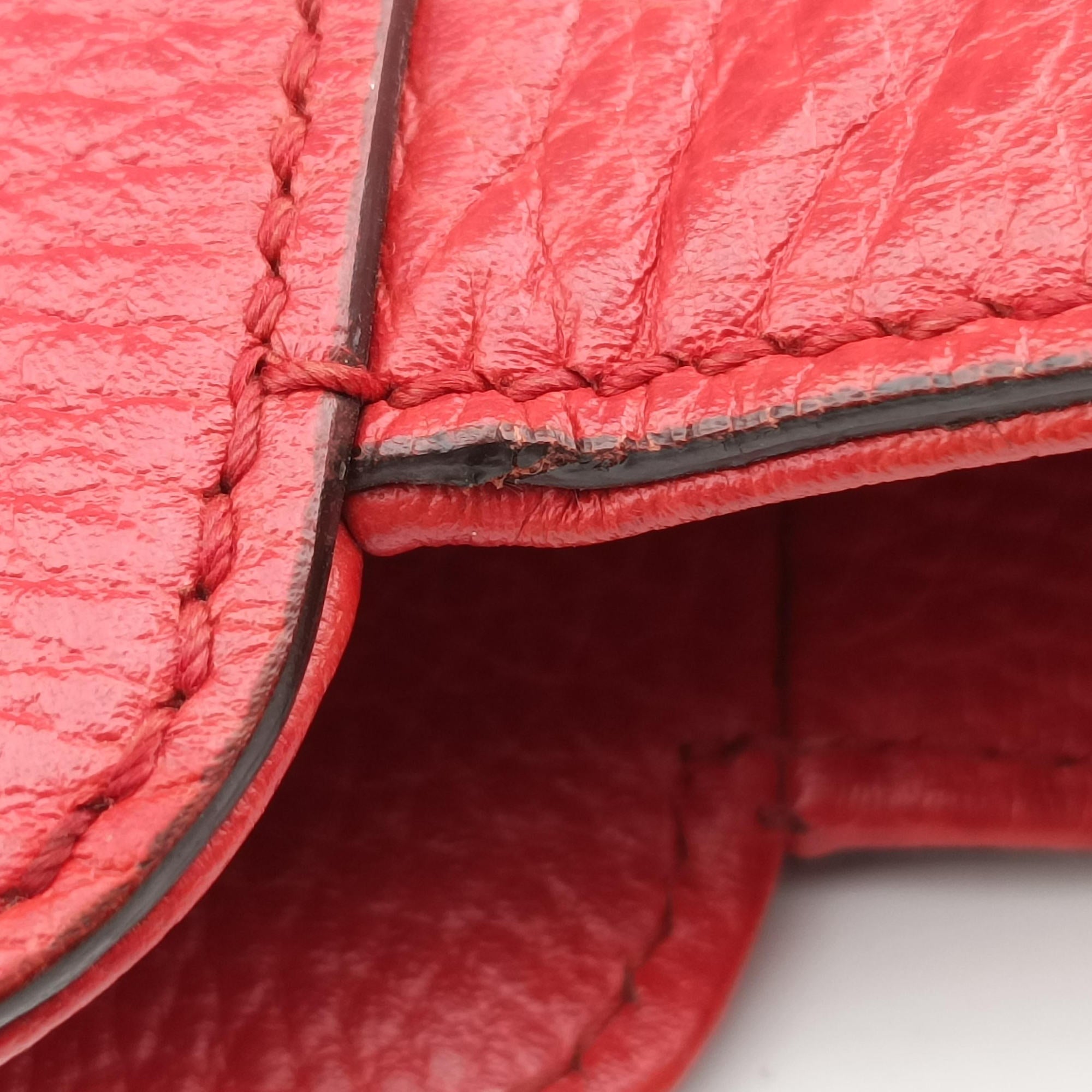 Vintage Gucci Swing Red Leather 354397 shoulderbag | stylenewstar