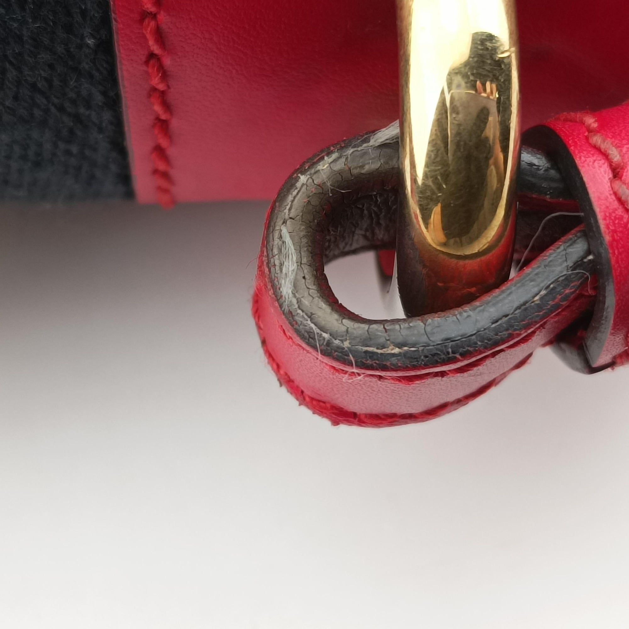 Pre-owned Gucci Sylvie Red×navy Leather 470270 shoulderbag | stylenewstar