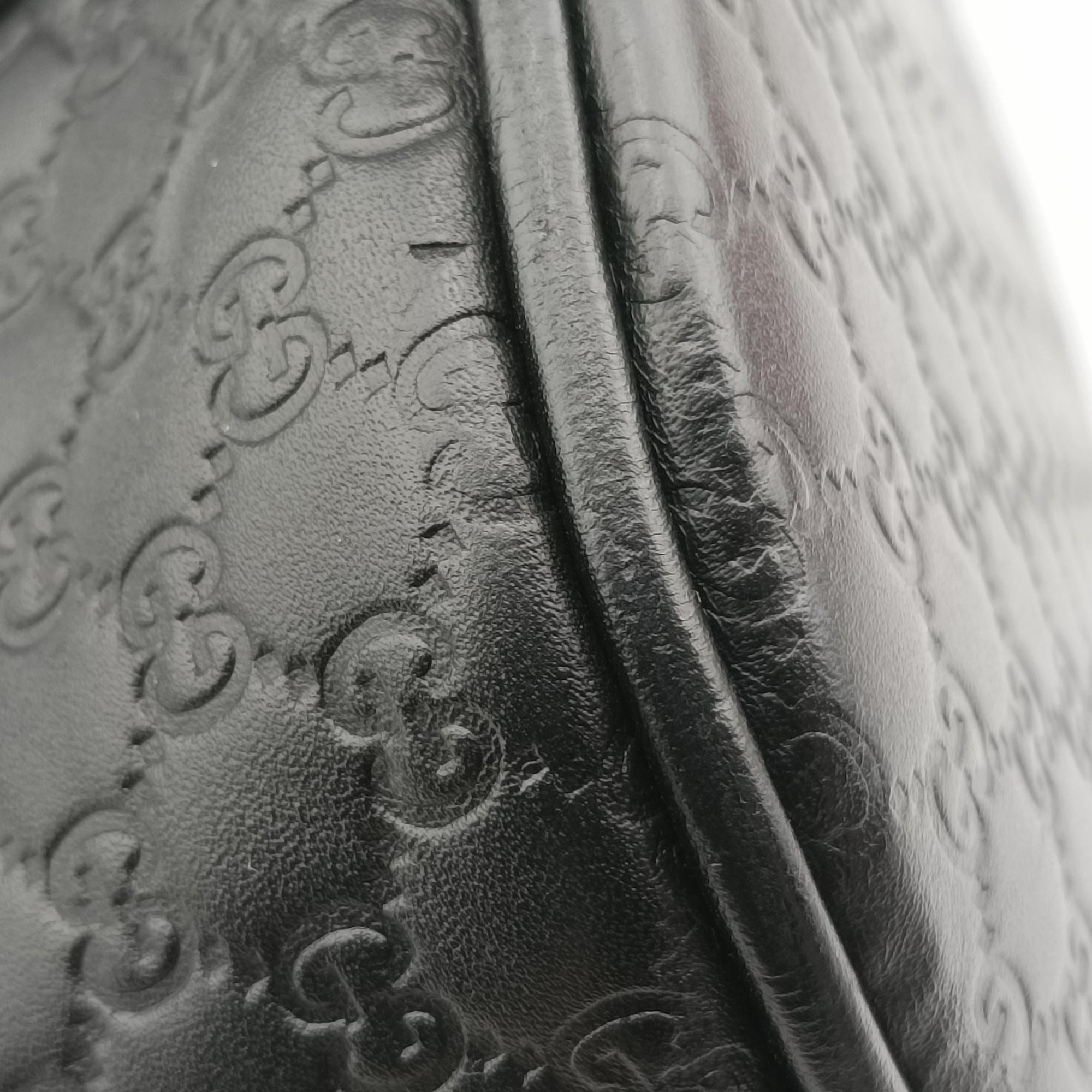 Pre-owned Gucci Microguccissima Black Leather 449654 handbag | stylenewstar