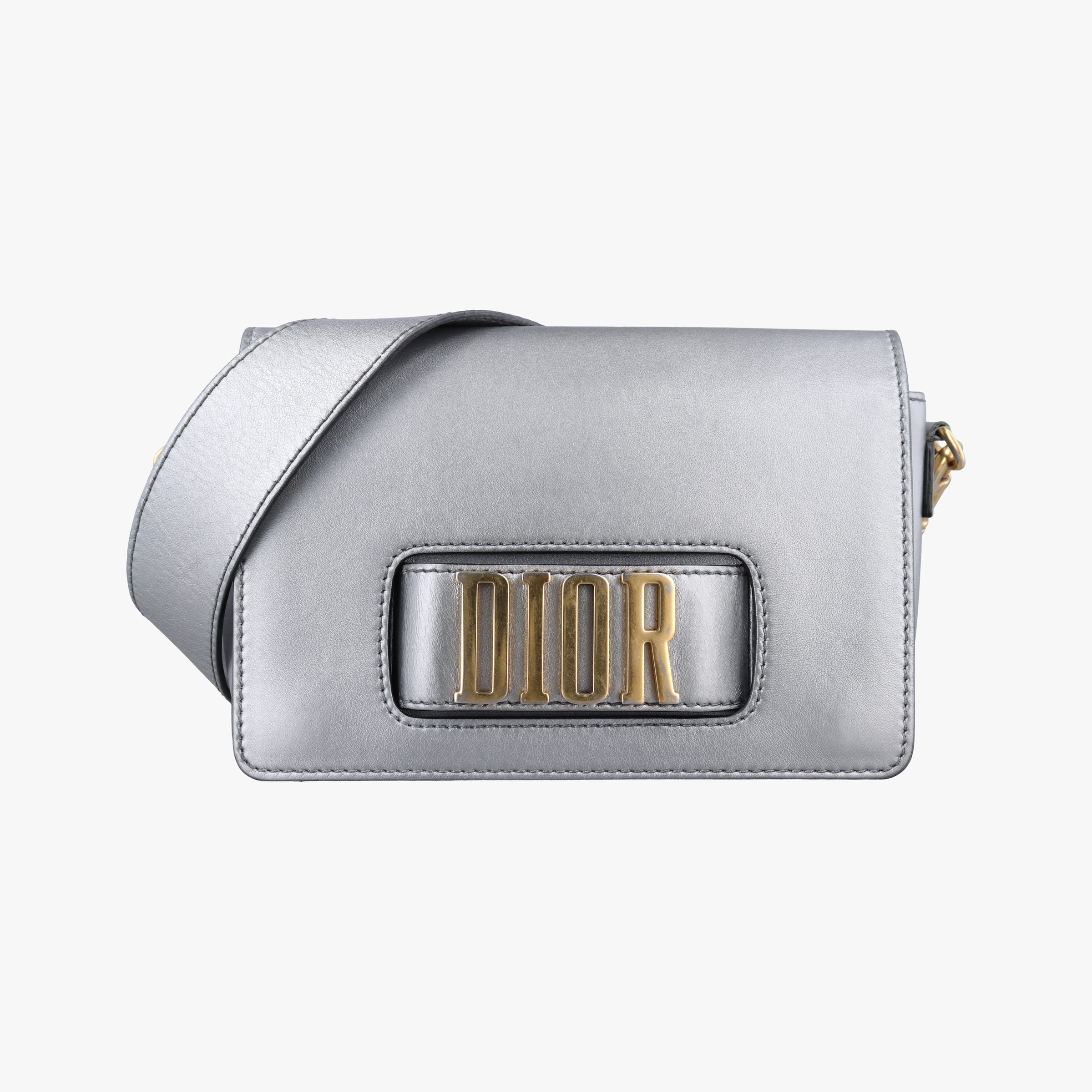 Pre-owned Christian Dior Diorevolution Silver Leather  shoulderbag | stylenewstar