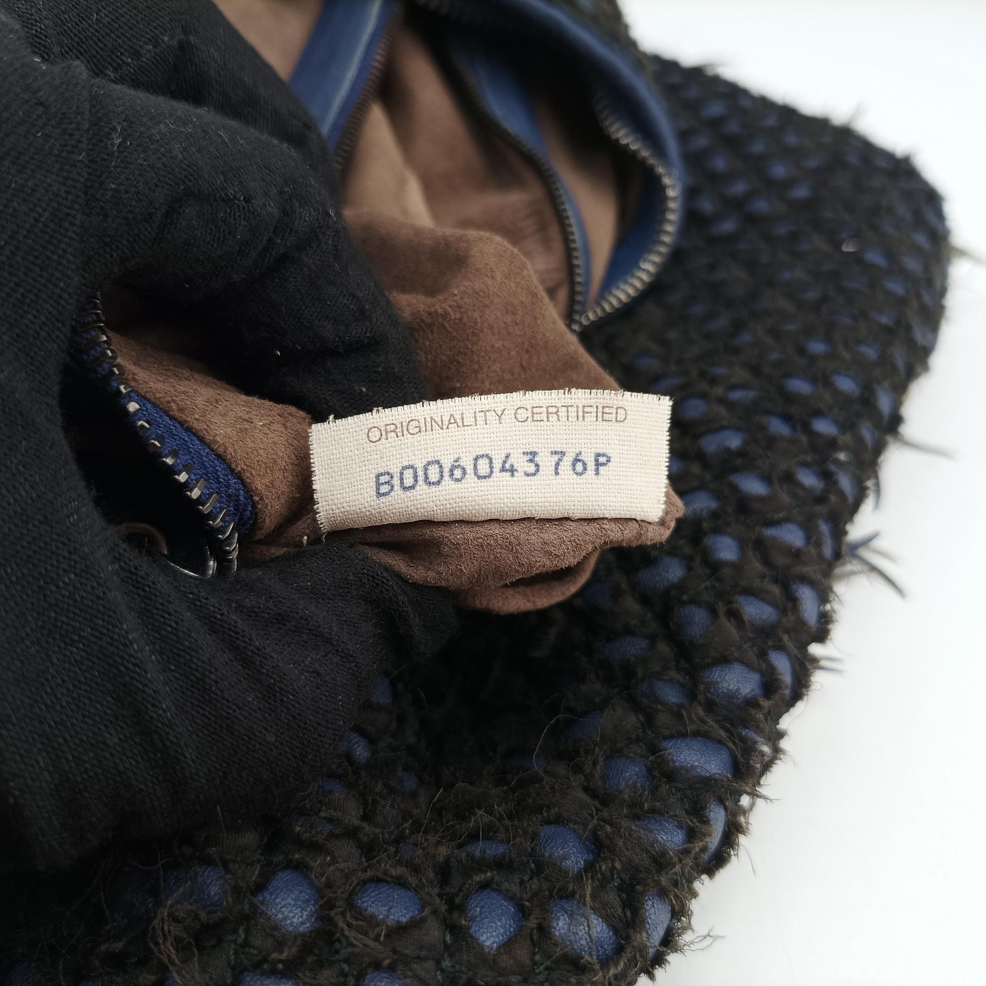 Pre-owned Bottega Veneta Intrecciato Navy lambskin  shoulderbag | stylenewstar