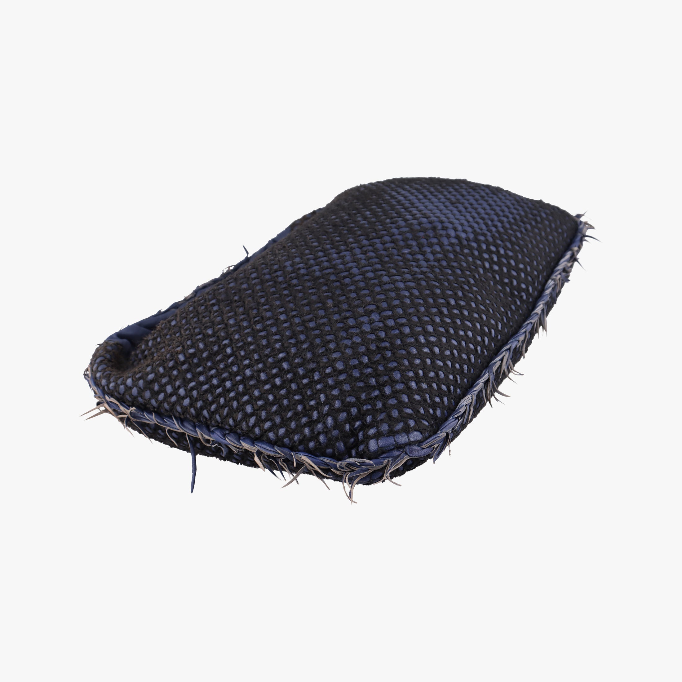 Pre-owned Bottega Veneta Intrecciato Navy lambskin  shoulderbag | stylenewstar