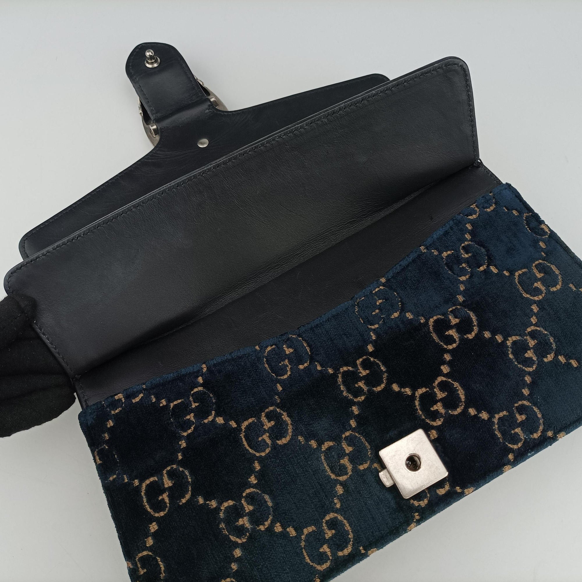 Pre-owned Gucci Dionysus Navy velour 400249 shoulderbag | stylenewstar