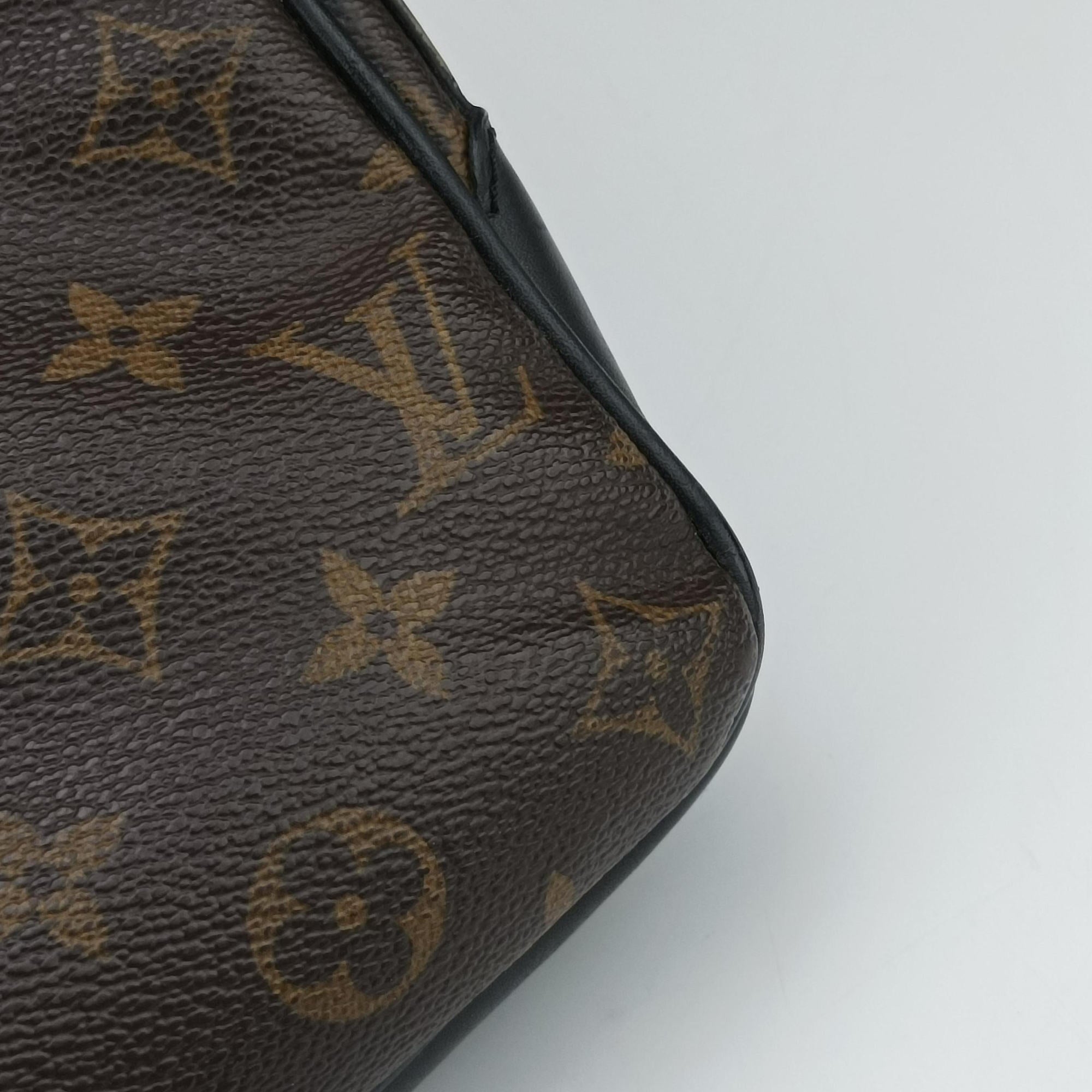 Pre-owned Louis Vuitton BASS MM brown Monogram Macassar M56715 shoulderbag | stylenewstar