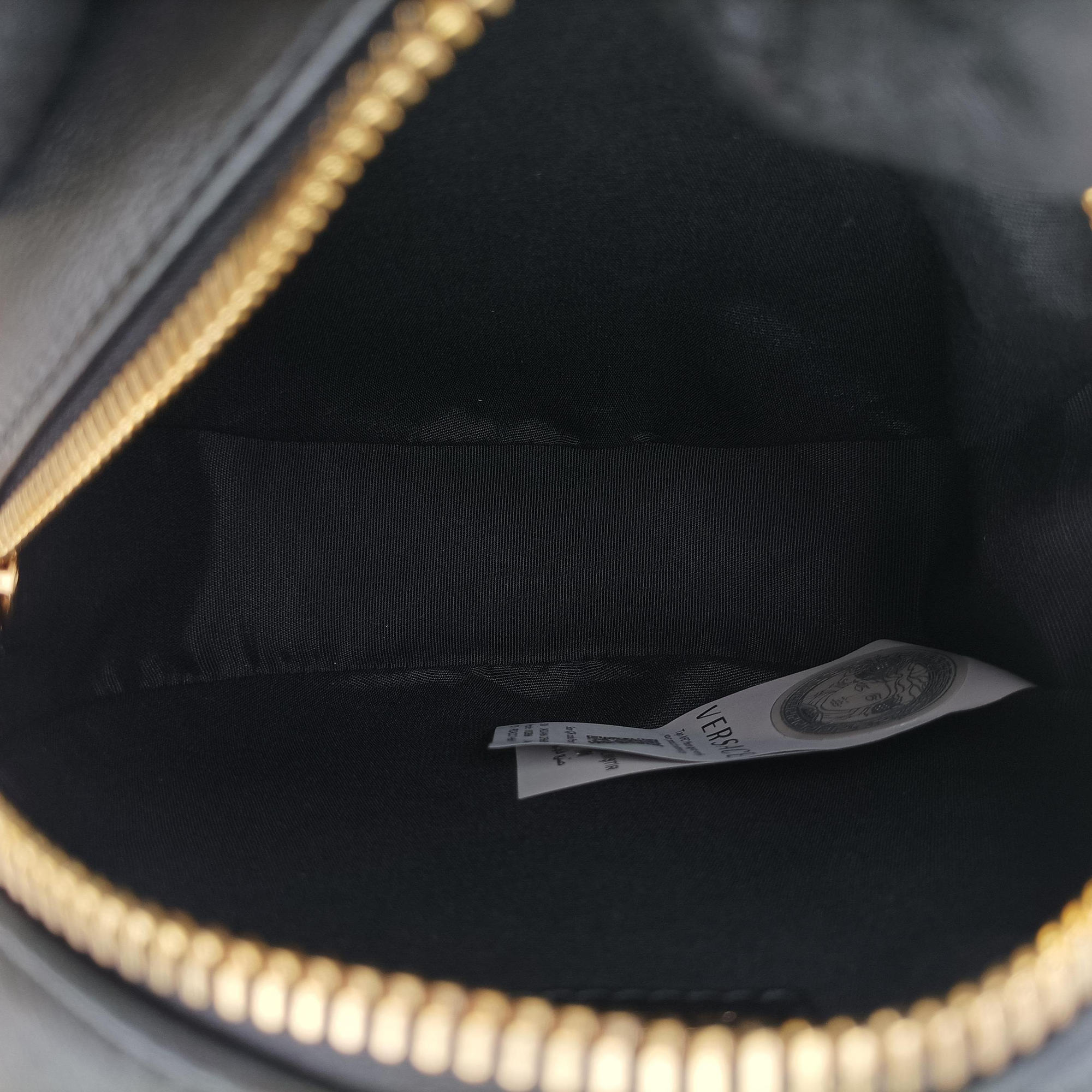 Vintage VERSACE Medusa Black Leather  shoulderbag | stylenewstar