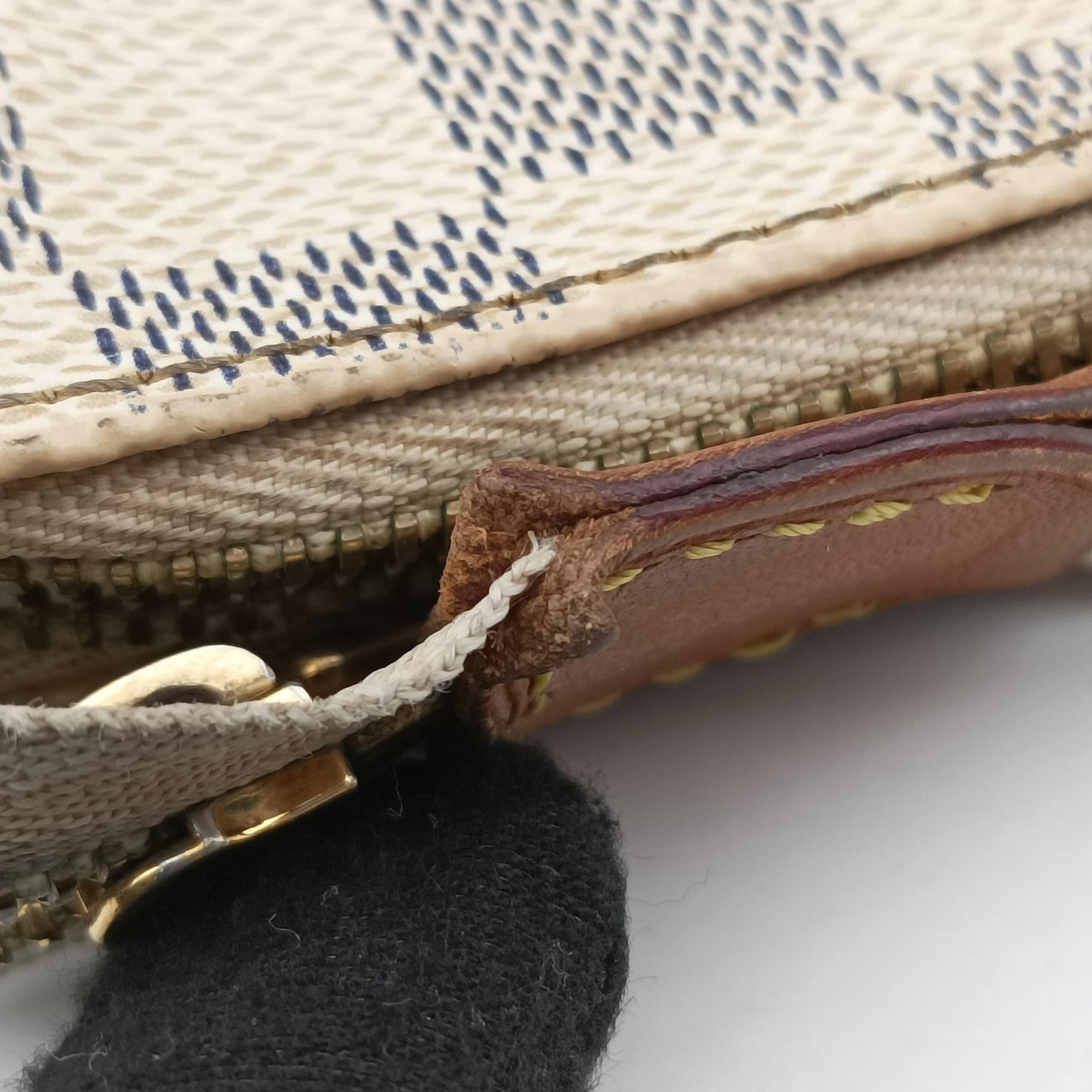 Pre-owned Louis Vuitton EVA AZUR Damier Canvas N55214 shoulderbag | stylenewstar