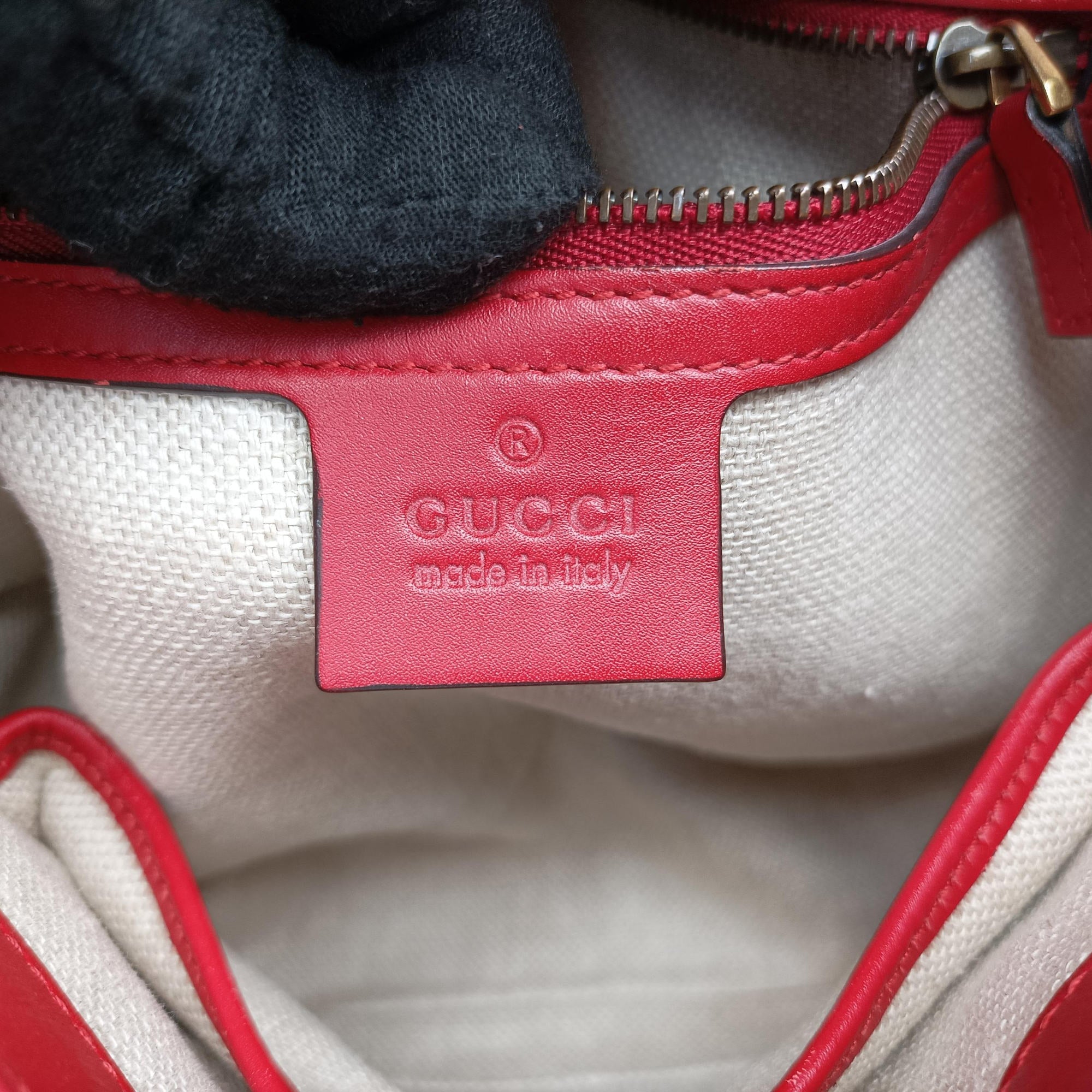 Pre-owned Gucci Lady Web khaki×red canvas×leather 383848 shoulderbag | stylenewstar