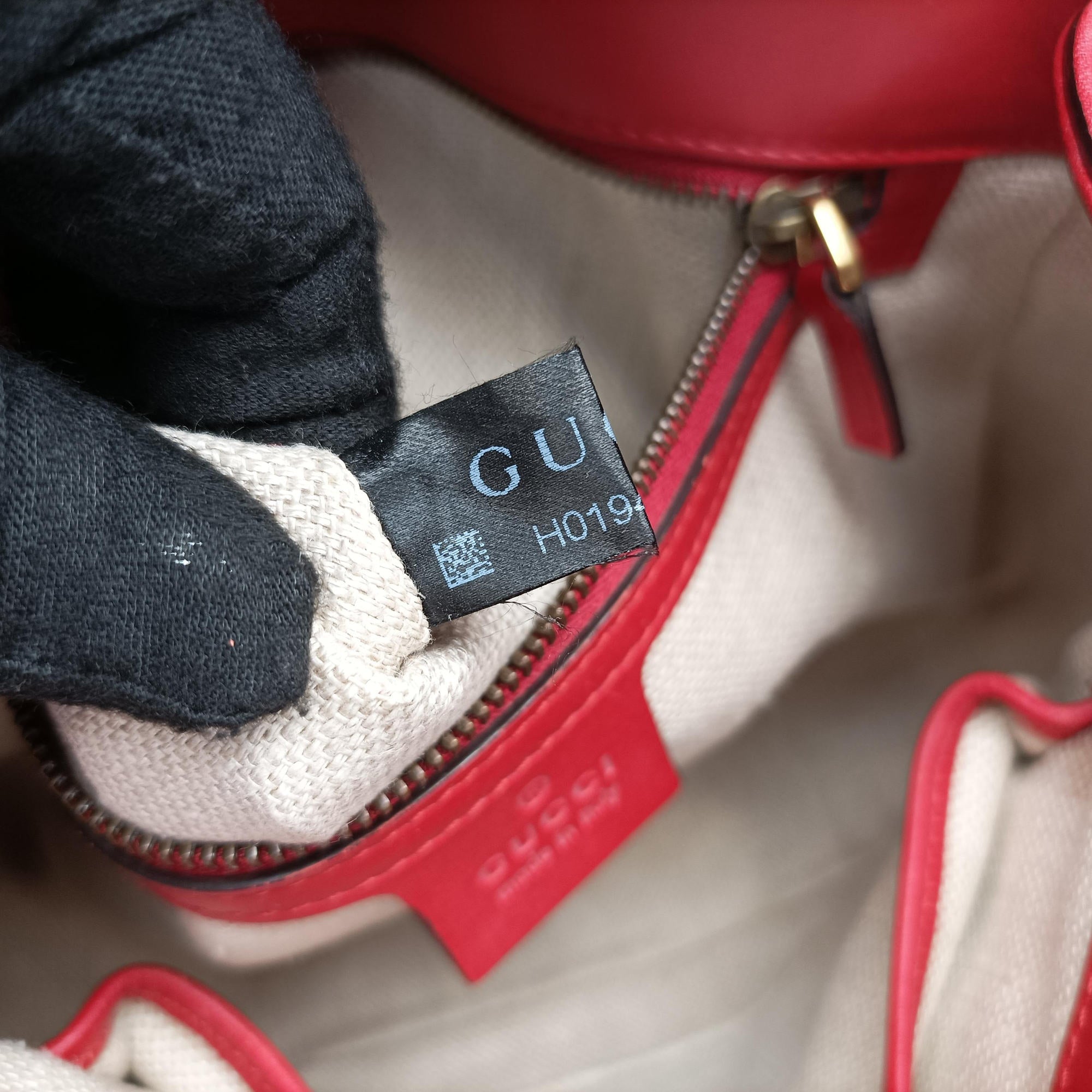 Pre-owned Gucci Lady Web khaki×red canvas×leather 383848 shoulderbag | stylenewstar