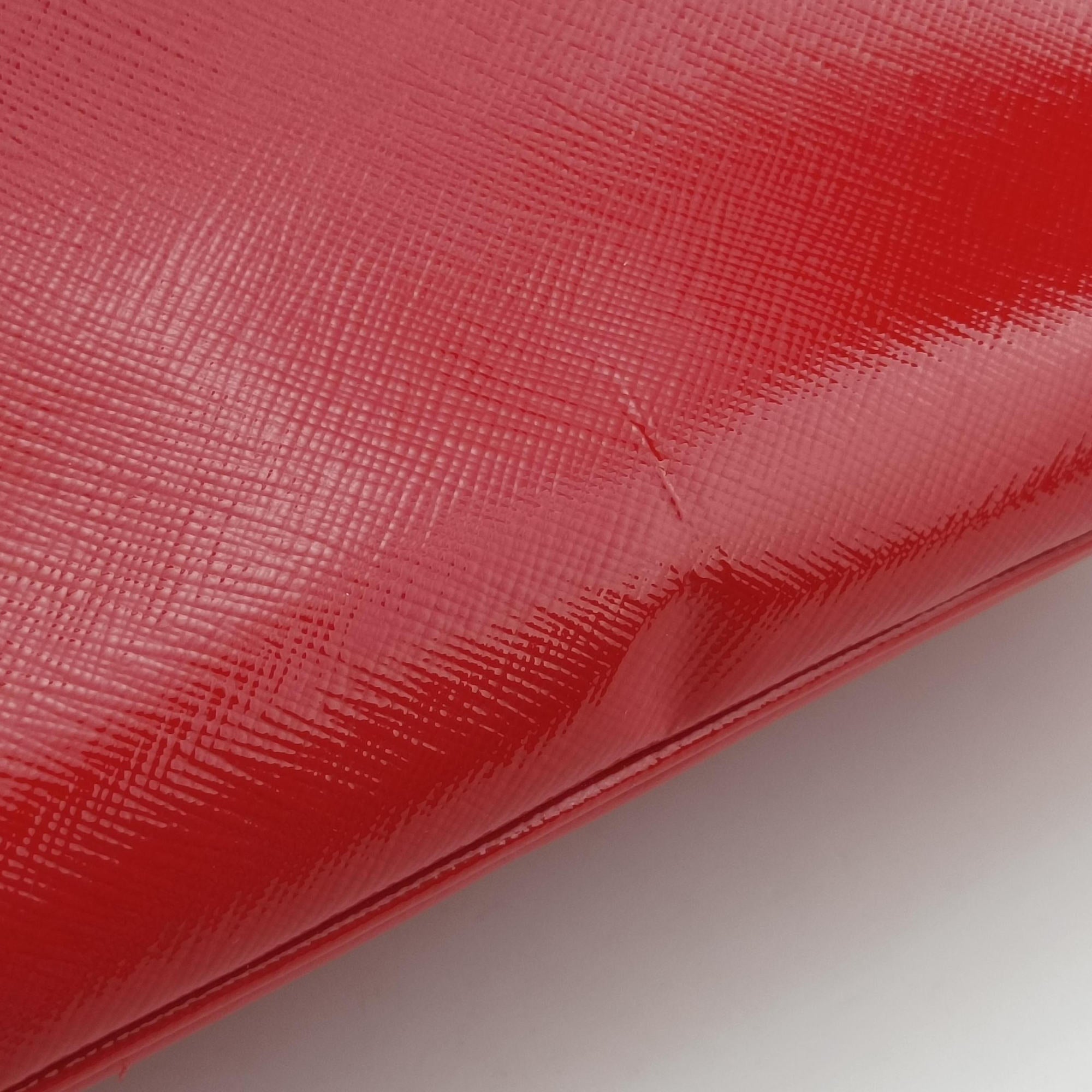 Vintage Prada Galleria Red SAFFIANO Patent BN1801 shoulderbag | stylenewstar
